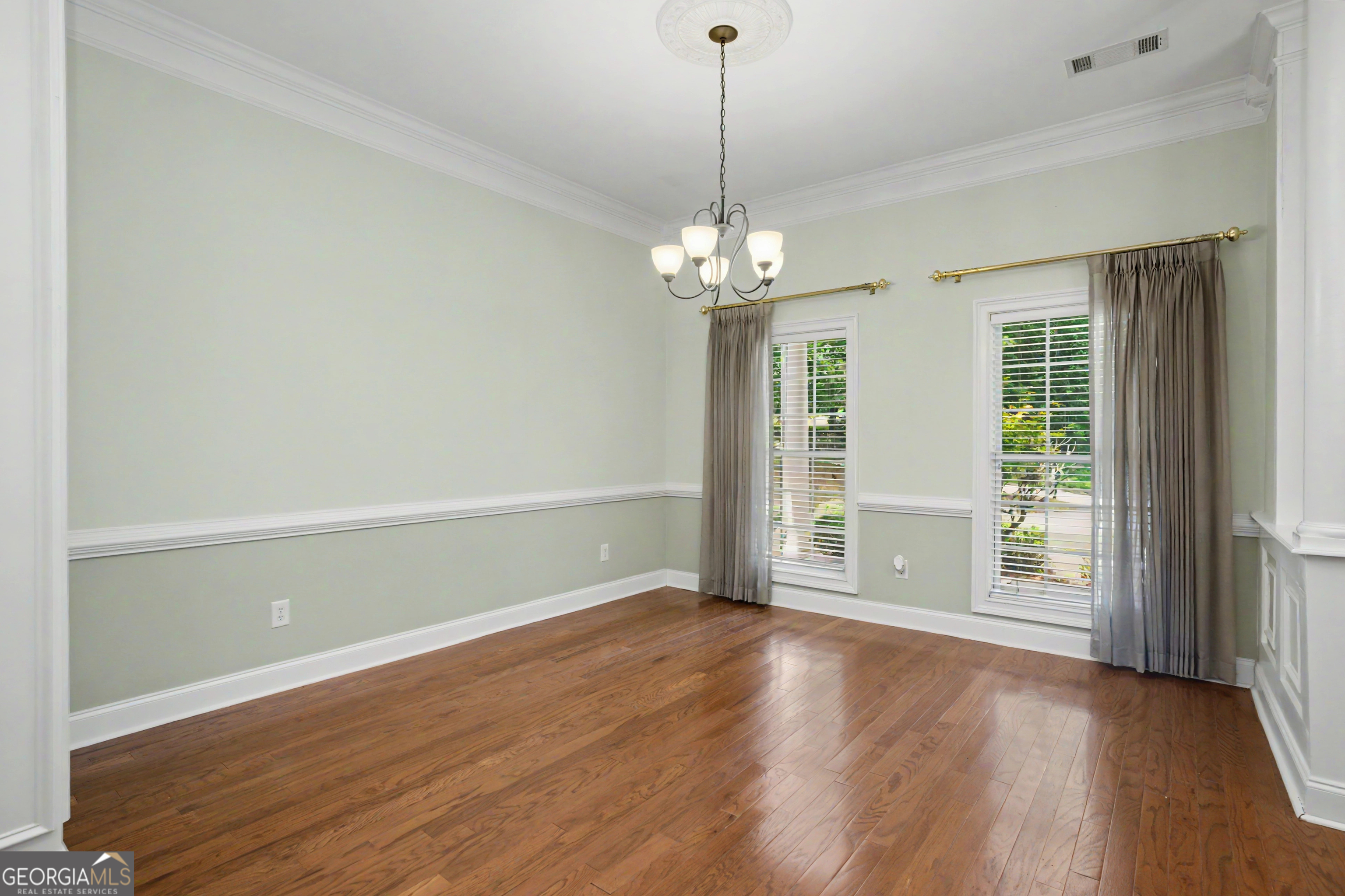 107 Cameron Pointe Drive Property Photo 11