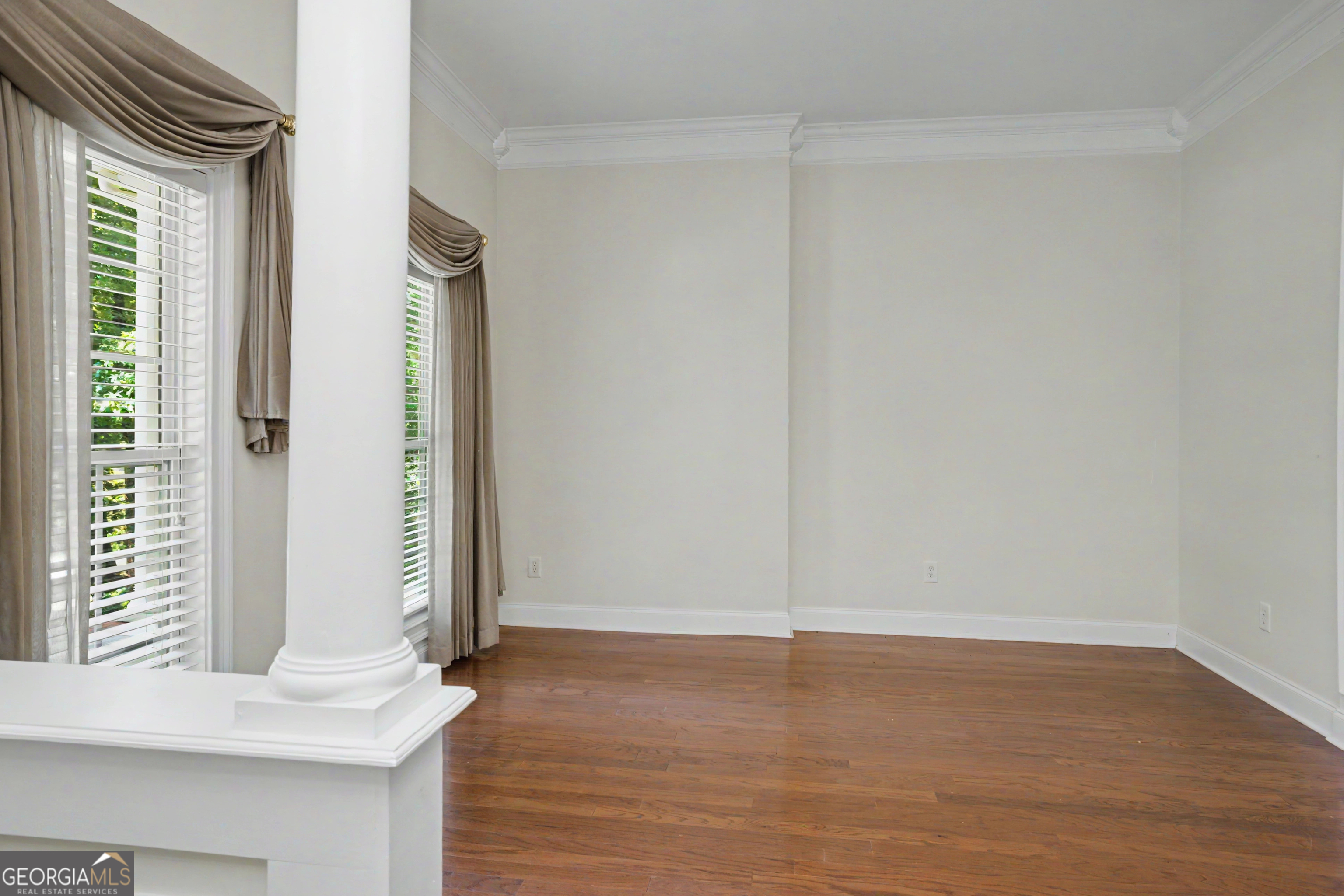 107 Cameron Pointe Drive Property Photo 12