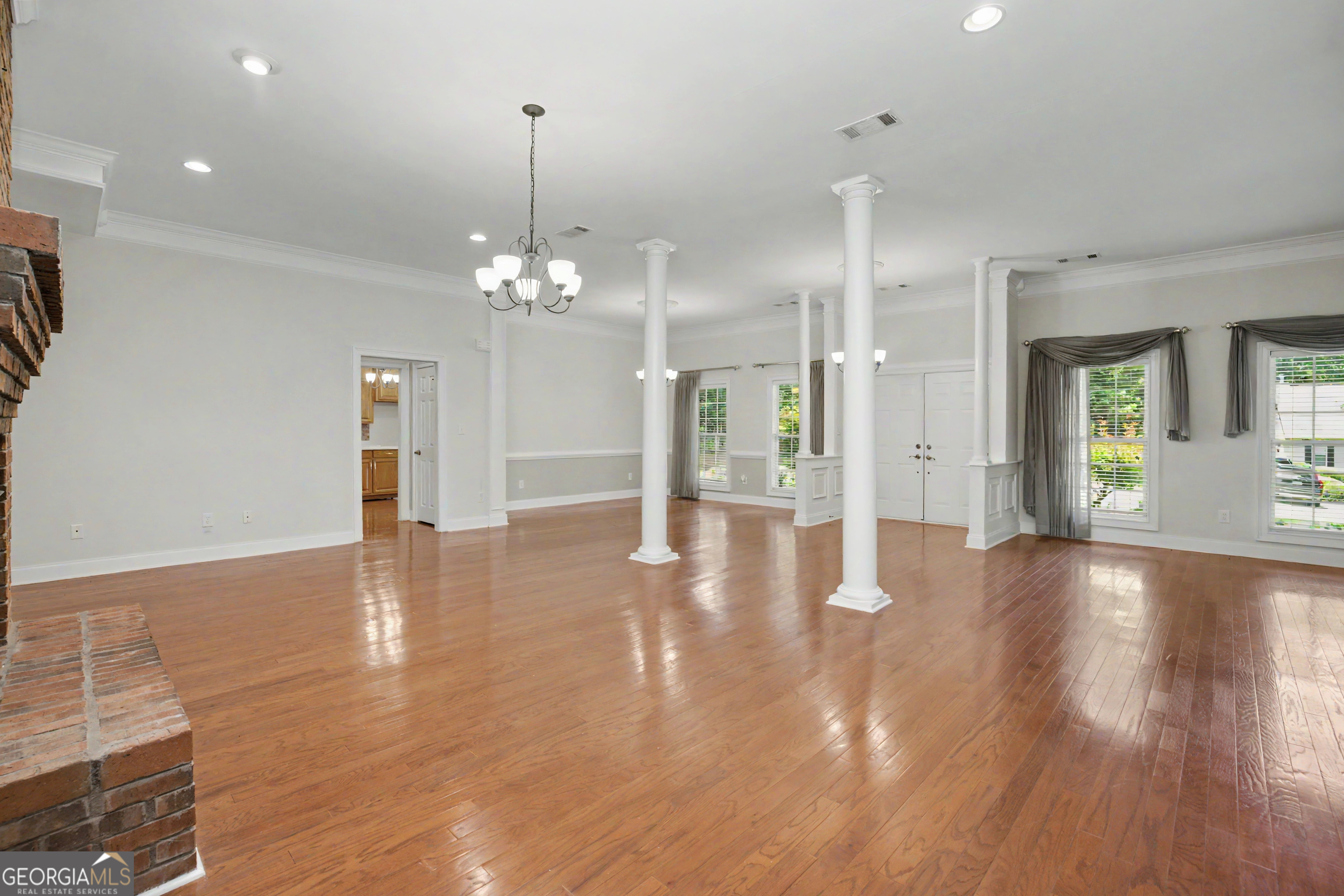 107 Cameron Pointe Drive Property Photo 17