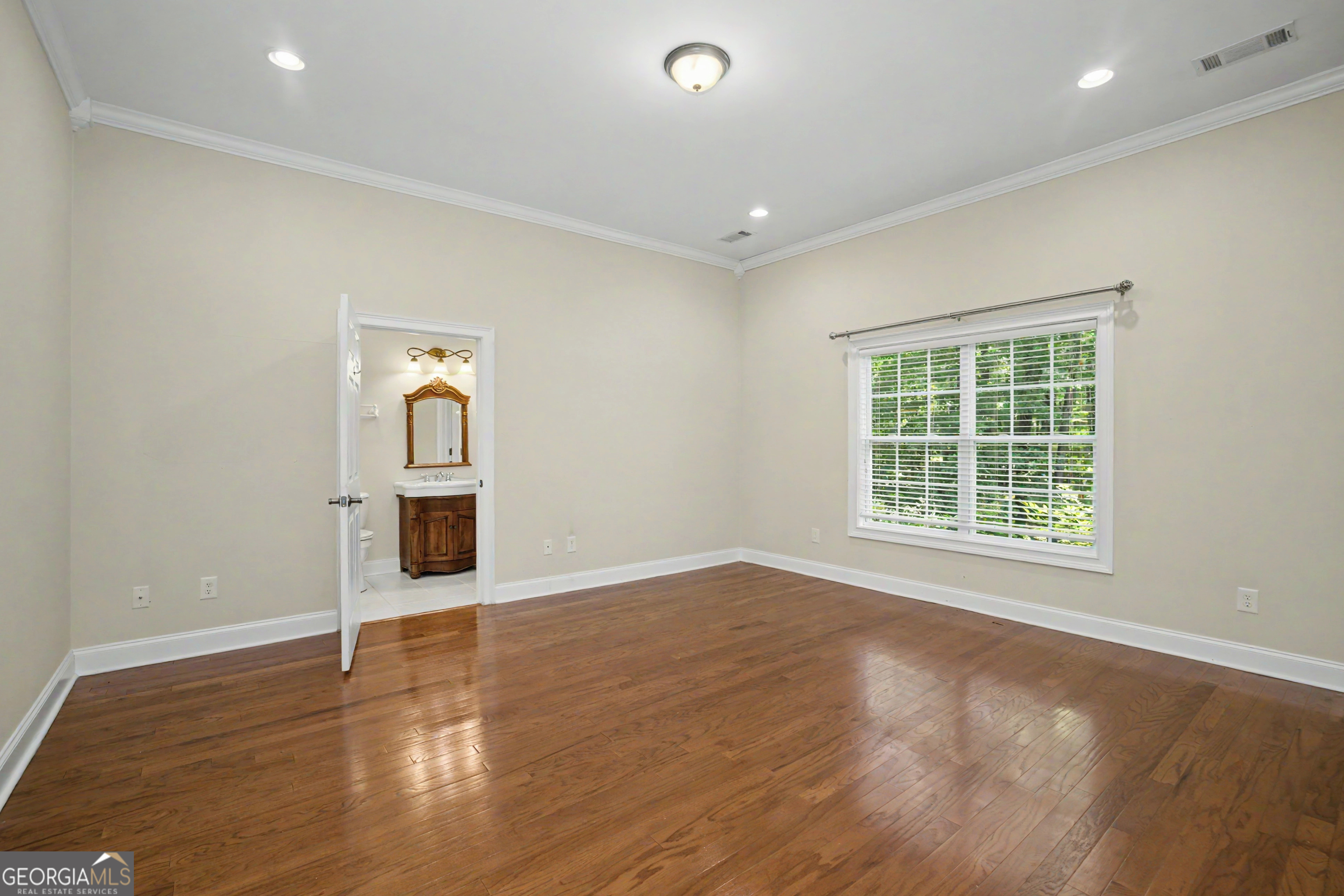 107 Cameron Pointe Drive Property Photo 22