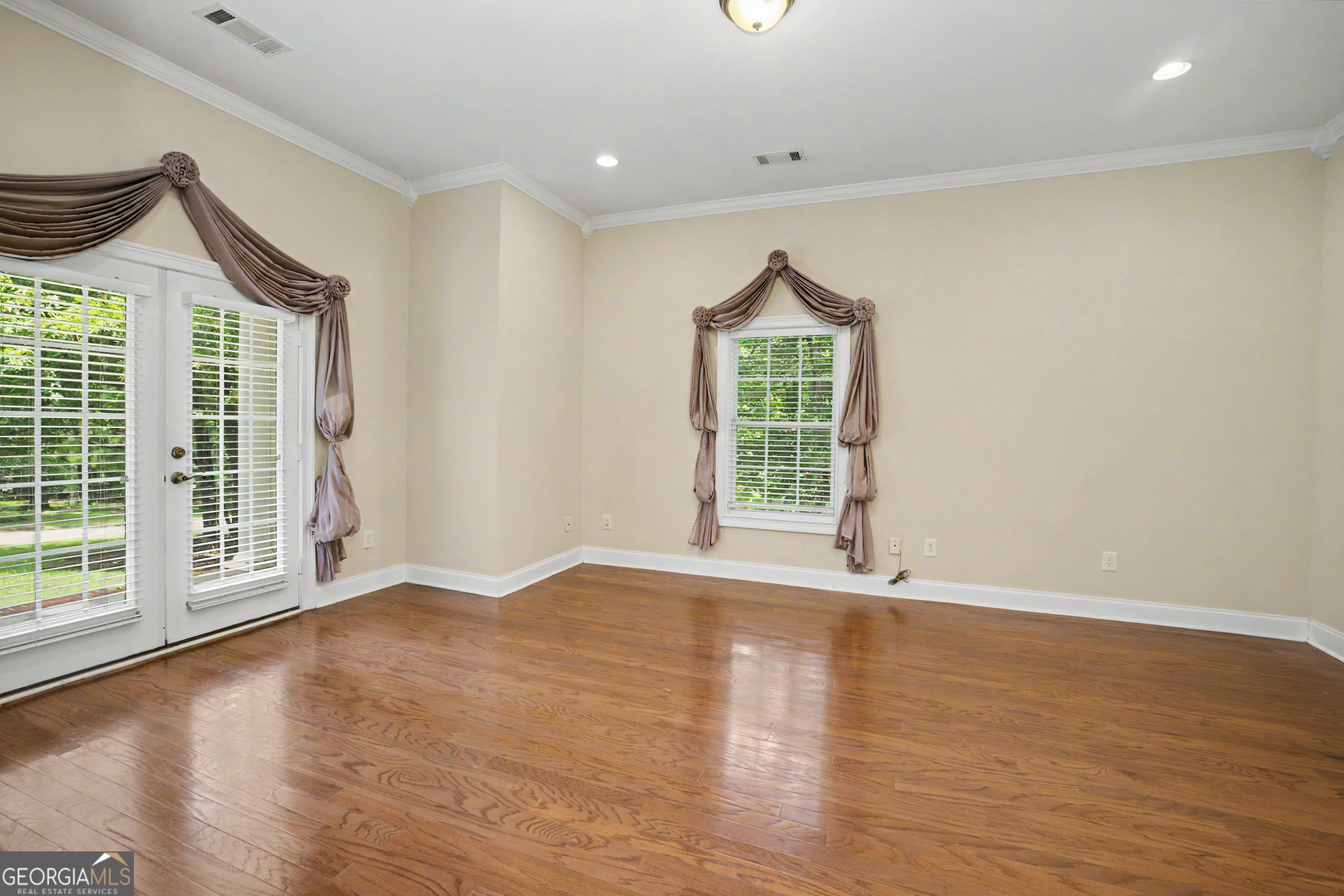 107 Cameron Pointe Drive Property Photo 25