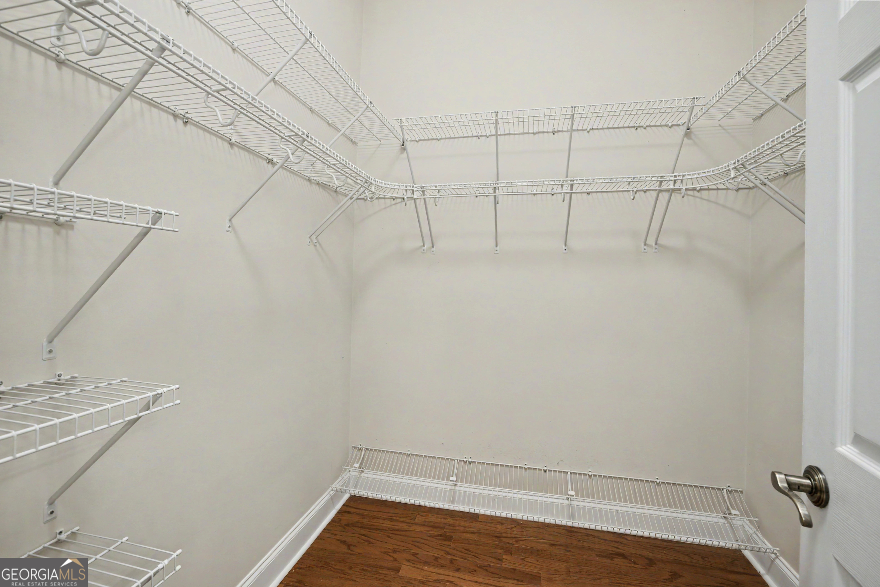 107 Cameron Pointe Drive Property Photo 28