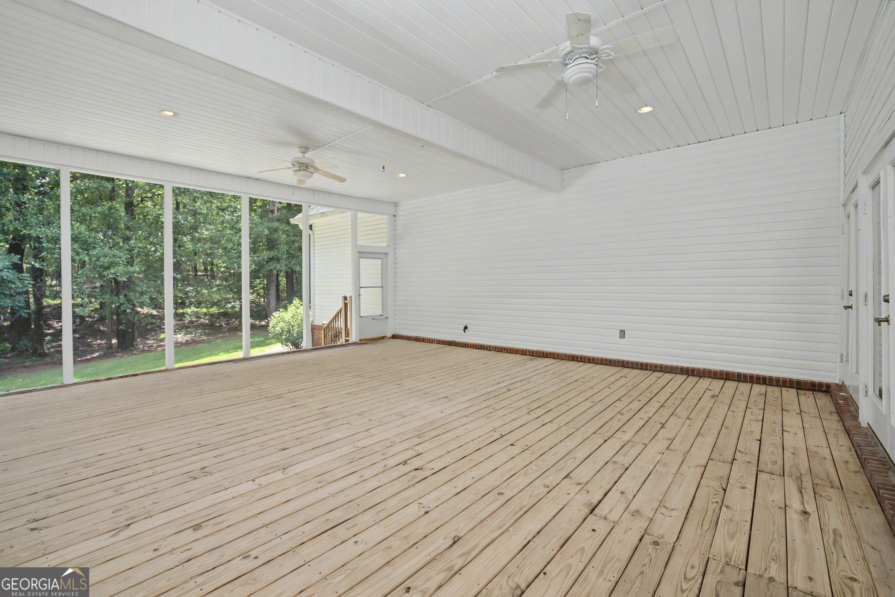 107 Cameron Pointe Drive Property Photo 31