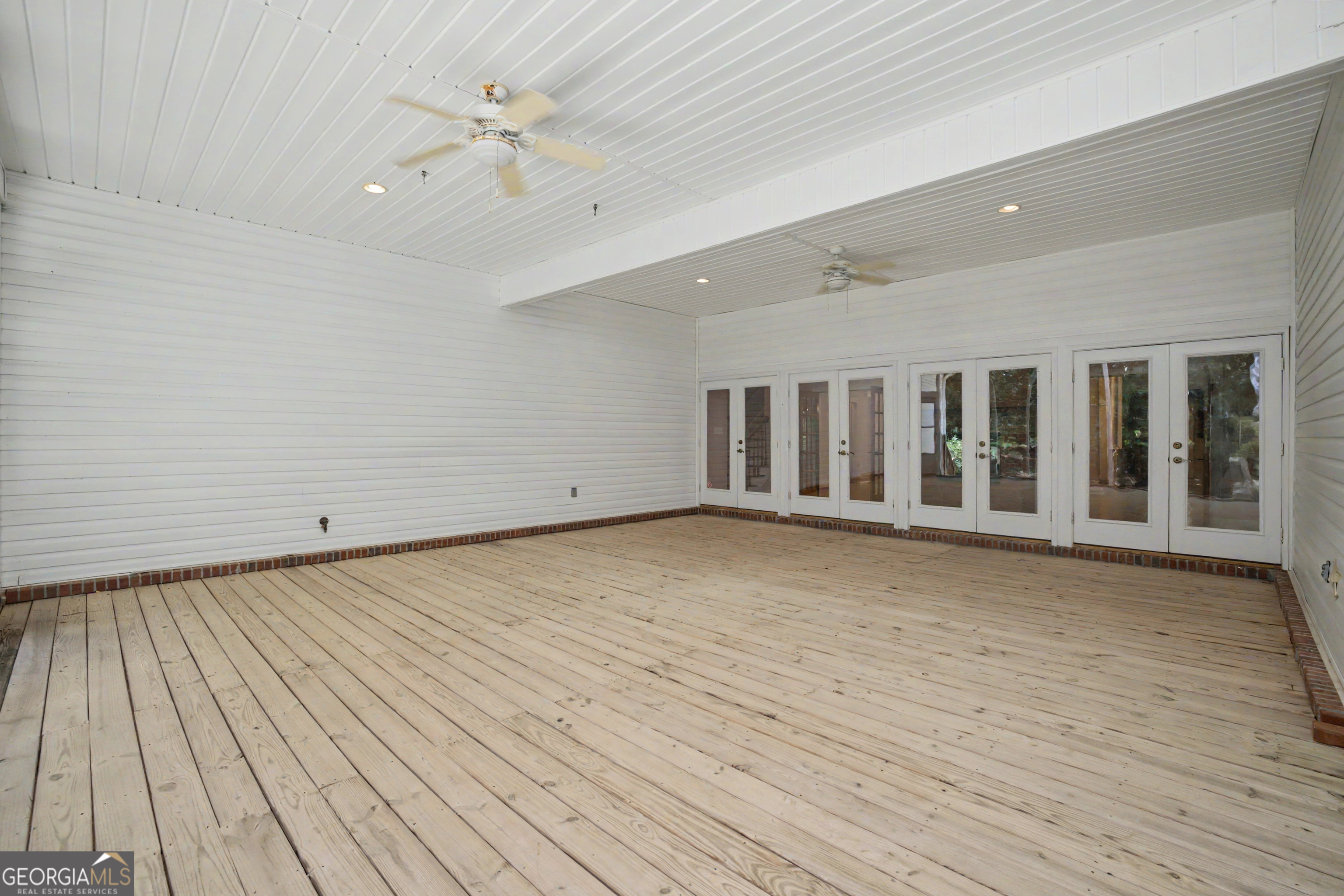 107 Cameron Pointe Drive Property Photo 32