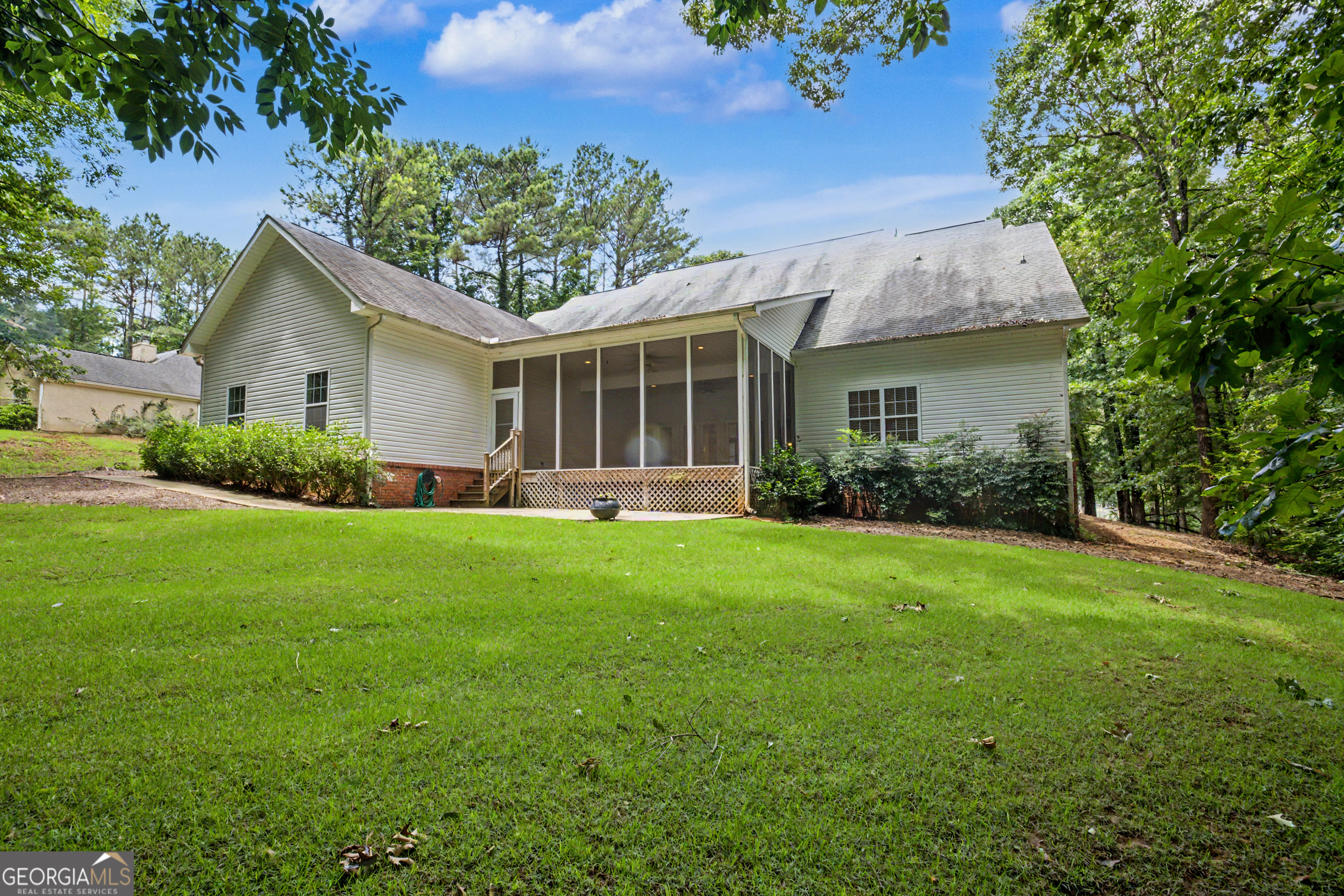 107 Cameron Pointe Drive Property Photo 42