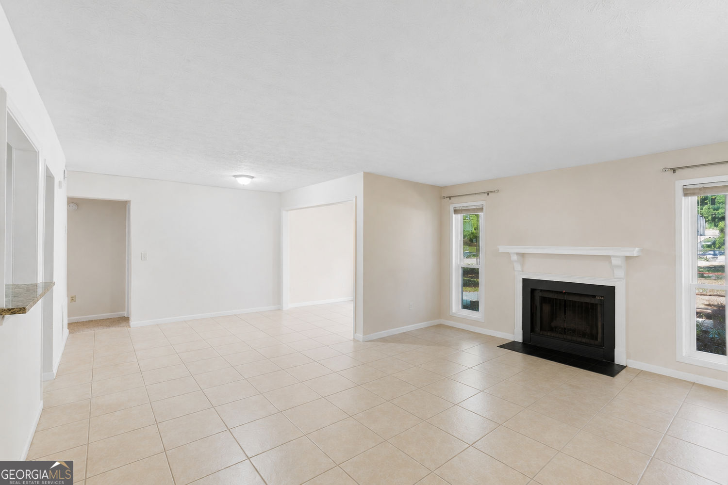 3985 Woodridge Way # 11 Property Photo 5