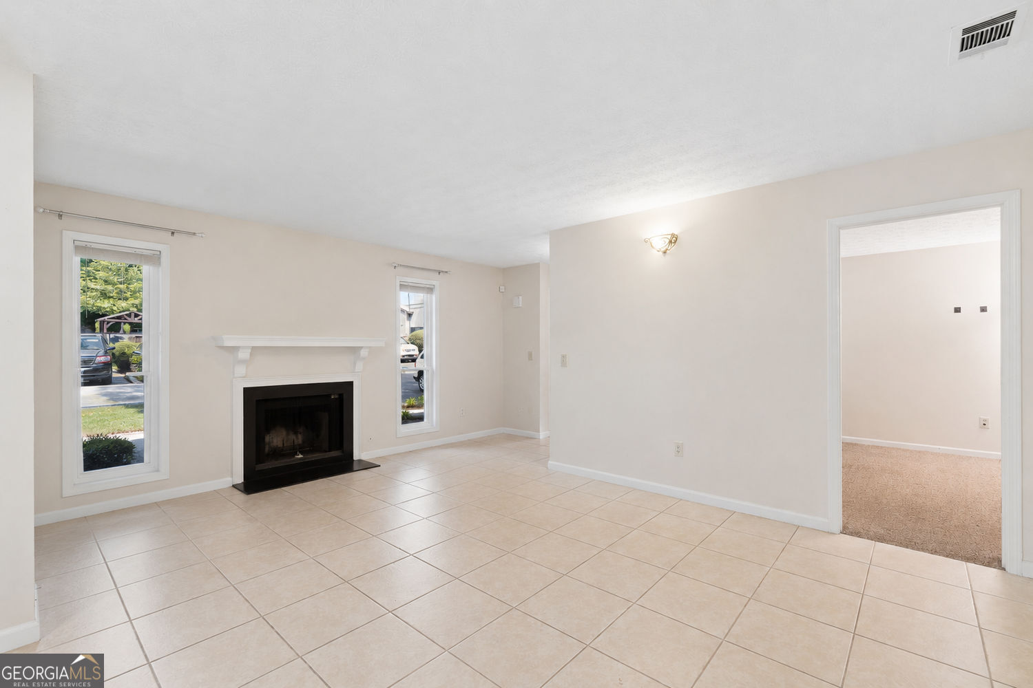 3985 Woodridge Way # 11 Property Photo 7