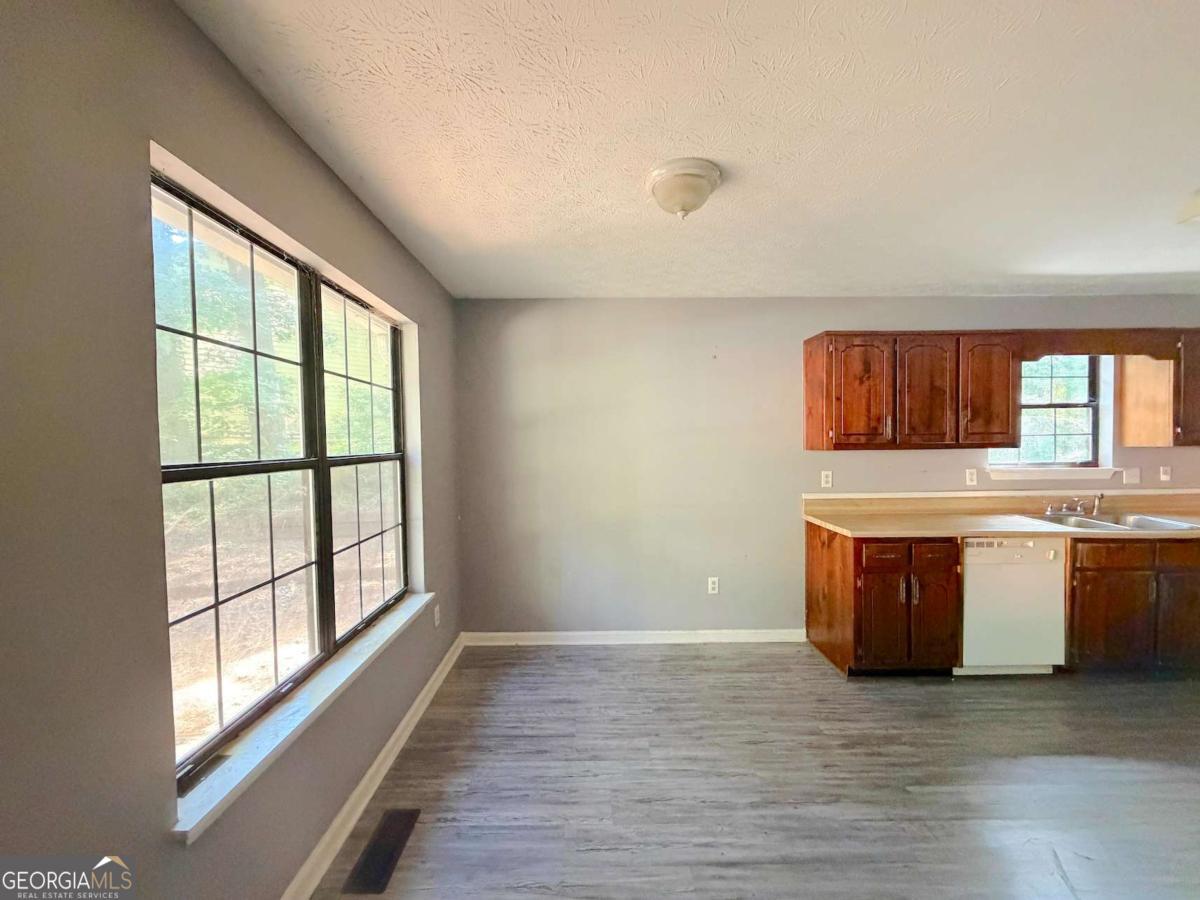 6859 S Lakewood Terrace Property Photo 5