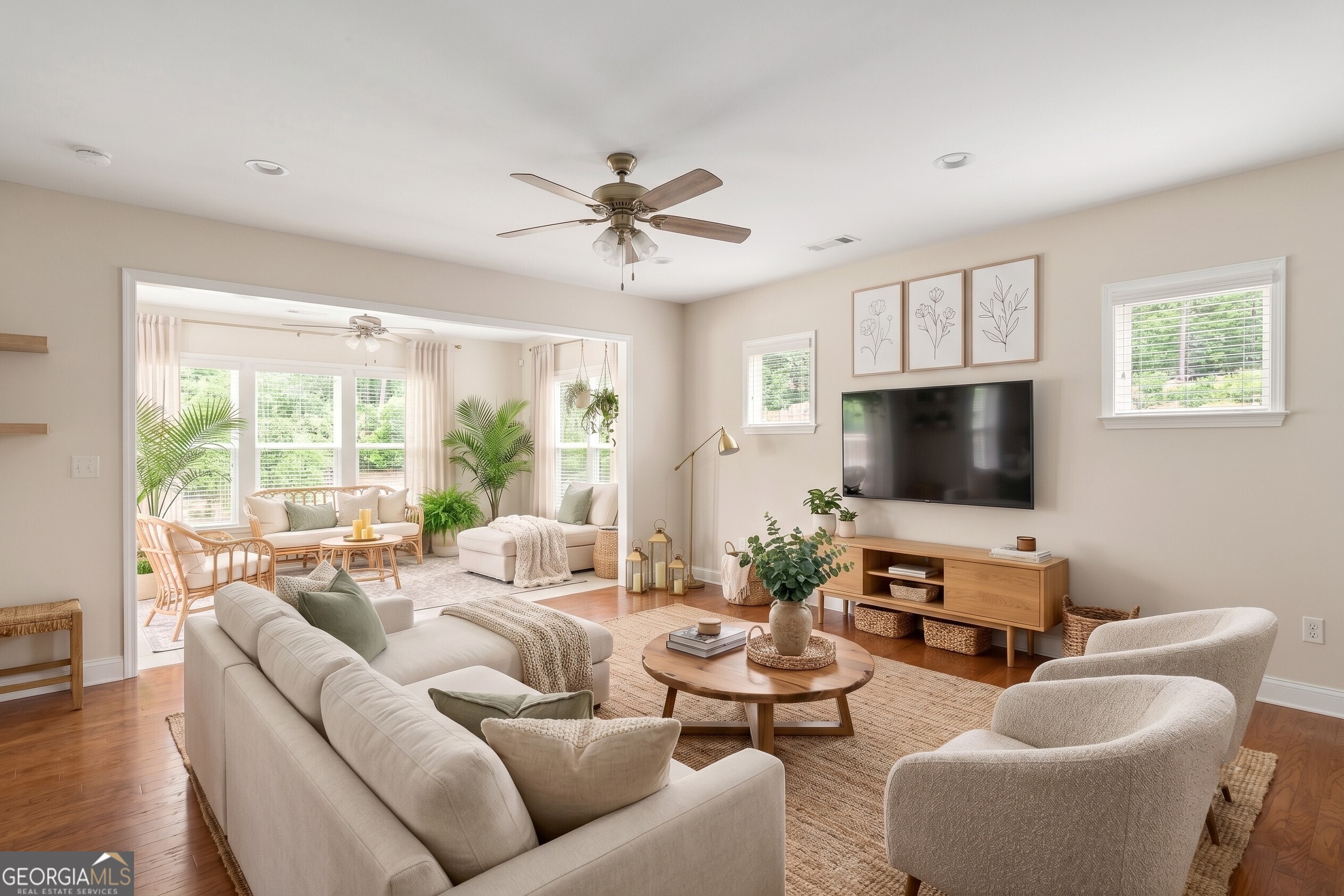 102 Crape Myrtle Drive Property Photo 4