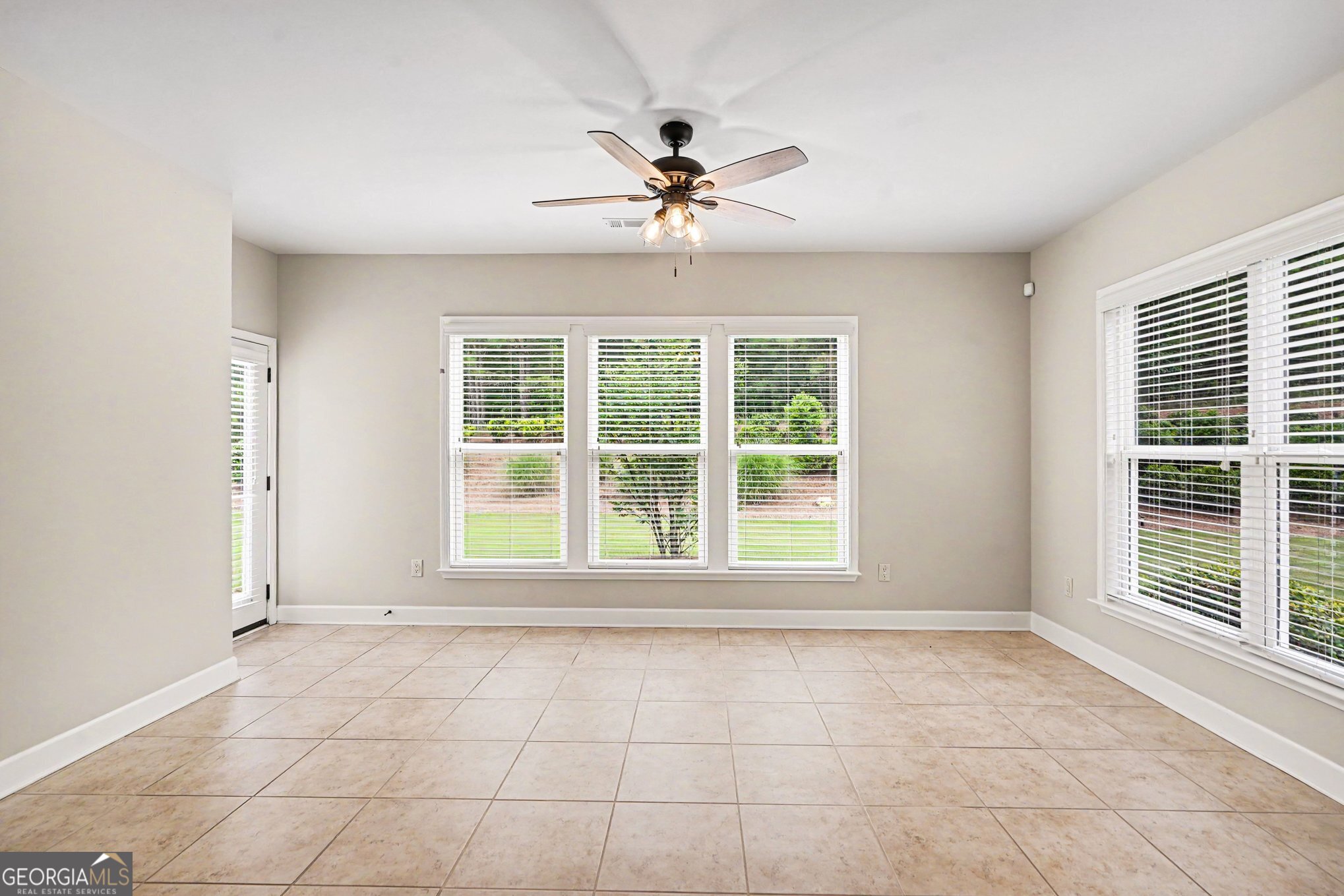 102 Crape Myrtle Drive Property Photo 20