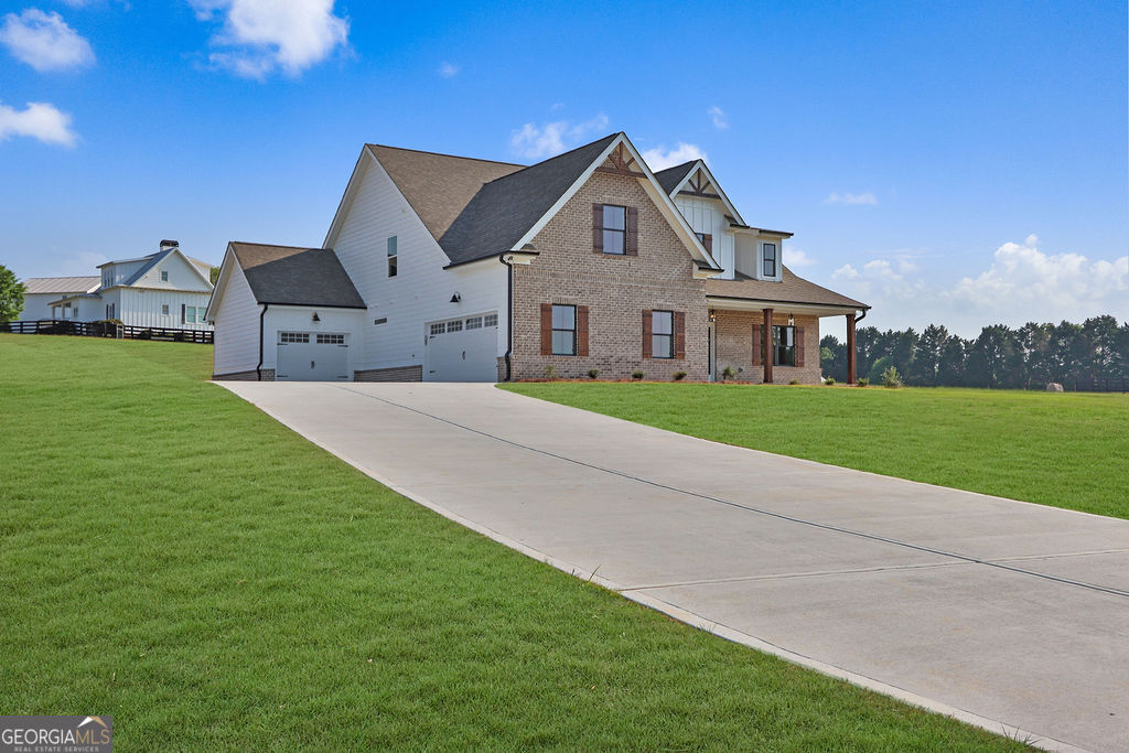 3601 Fannie Thompson Road Property Photo 1