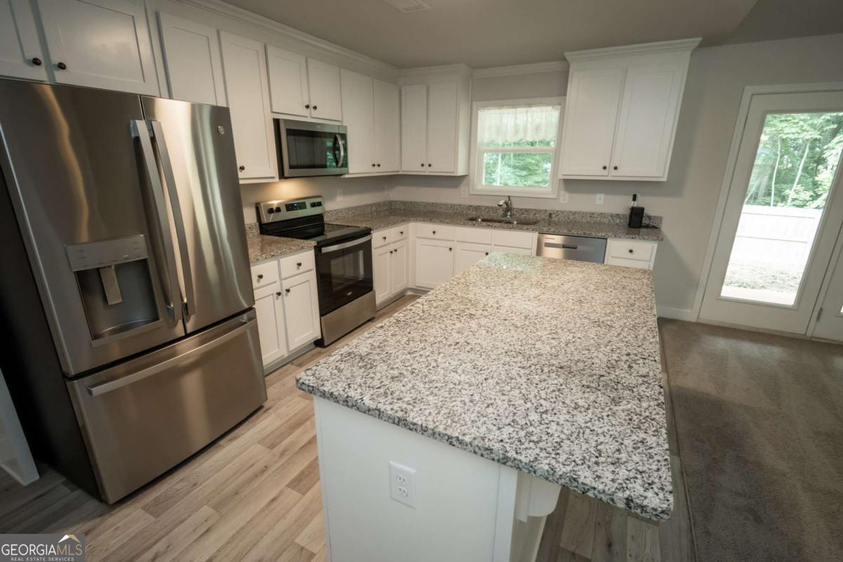 41 Southwood Drive Property Photo 11