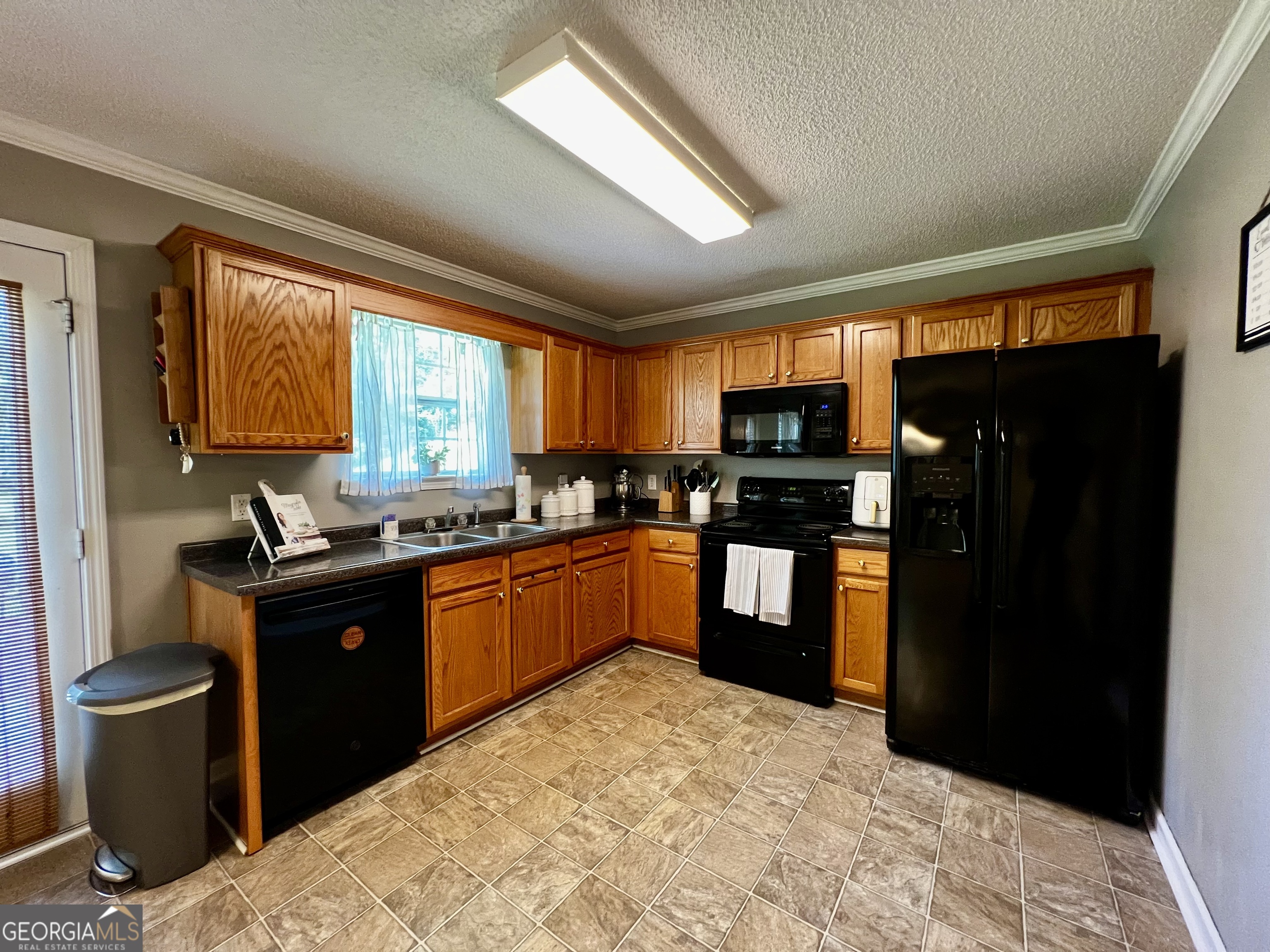 230 Autumn Ridge Court Property Photo 9