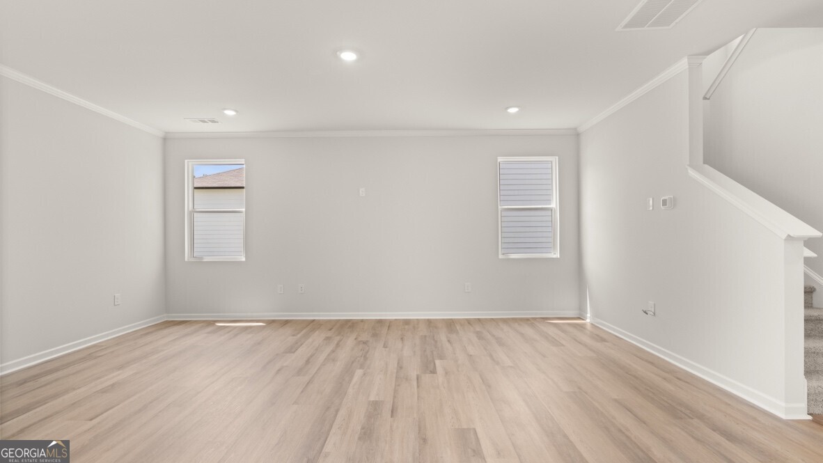 149 King Village Property Photo 9