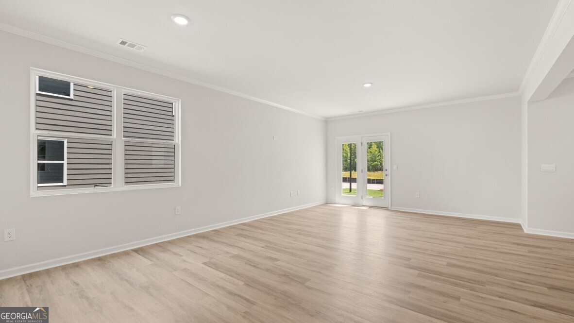 139 King Village Property Photo 9