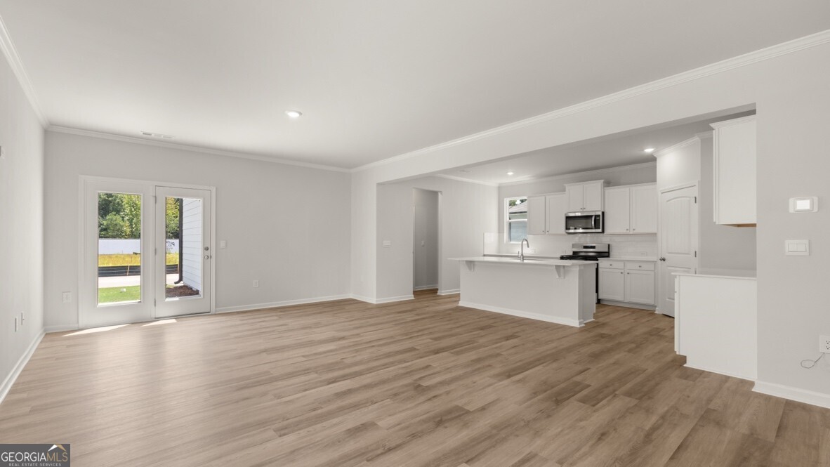 139 King Village Property Photo 10