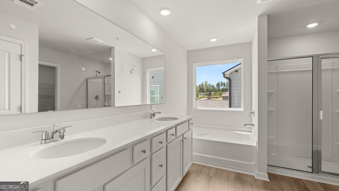 139 King Village Property Photo 20