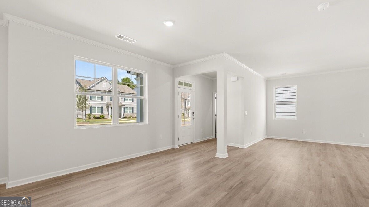 109 King Village Property Photo 4