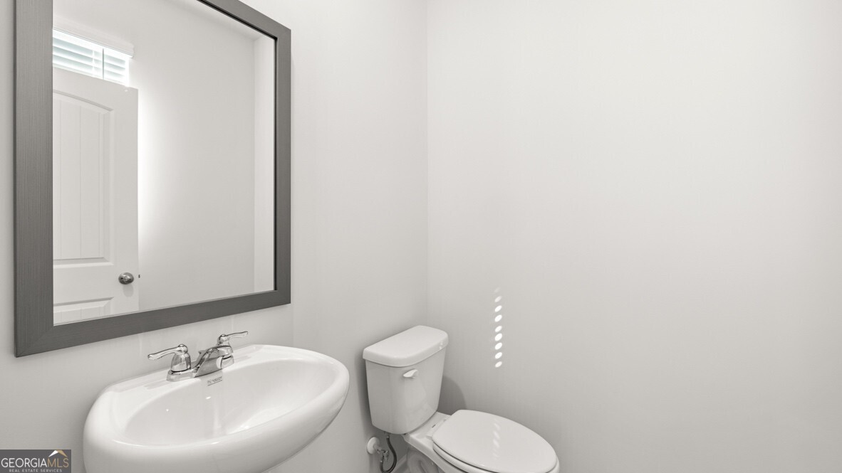 109 King Village Property Photo 14