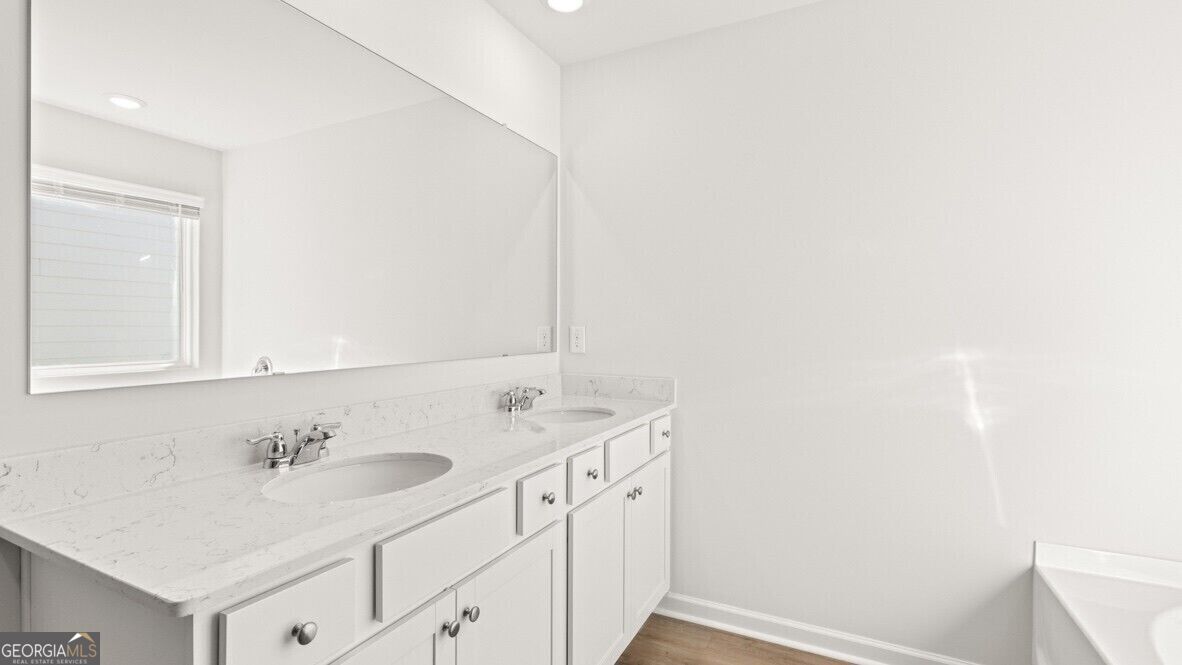 109 King Village Property Photo 22