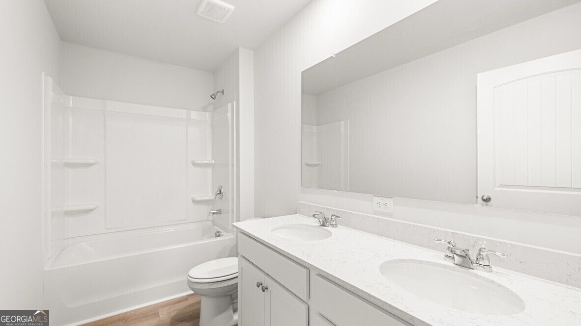 109 King Village Property Photo 29