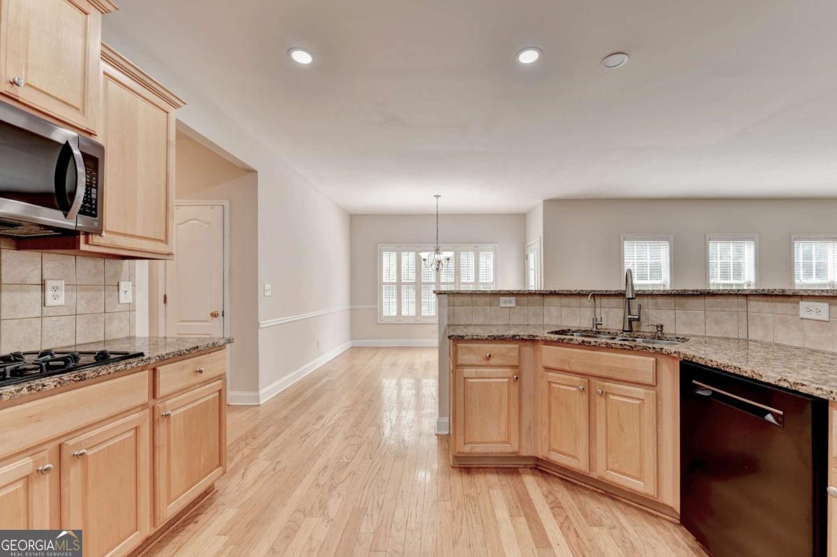 4554 Austin Hills Drive Property Photo 3