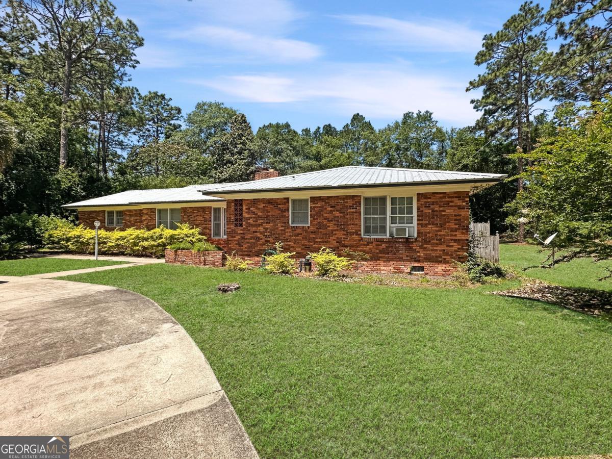 164 Conway Drive Property Photo 1