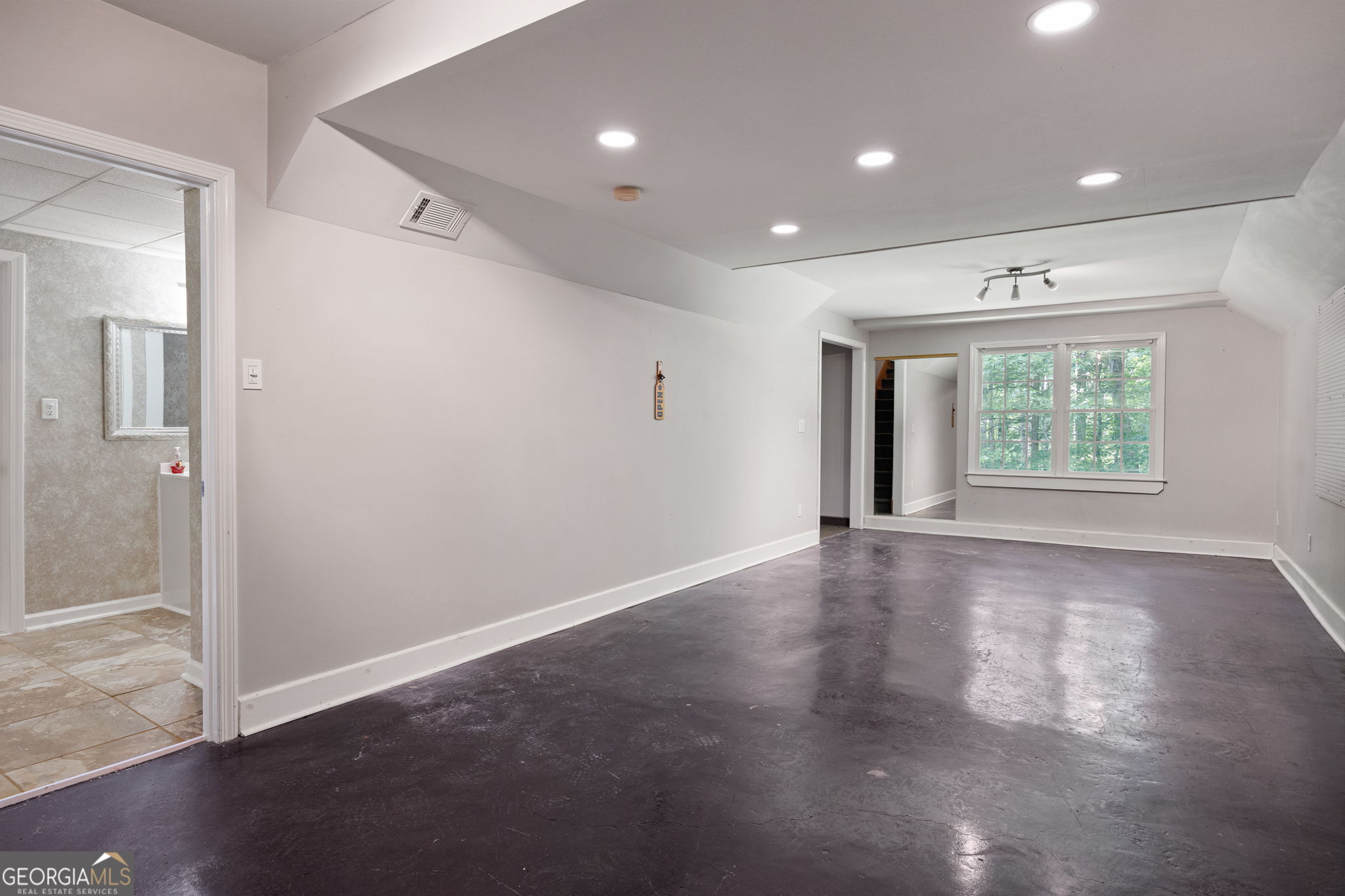 347 Viola Drive Property Photo 31