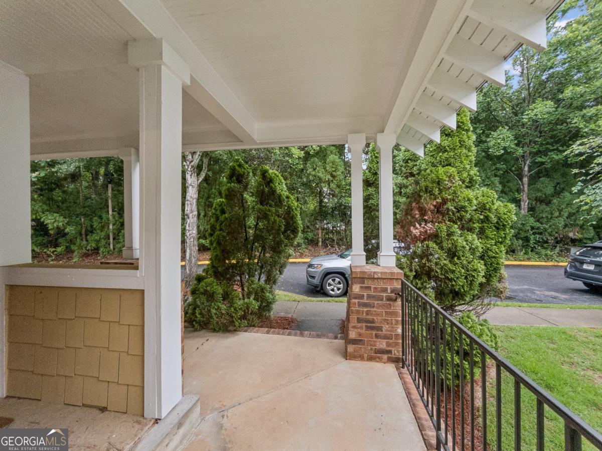 490 Barnett Shoals Road # 526 Property Photo 4