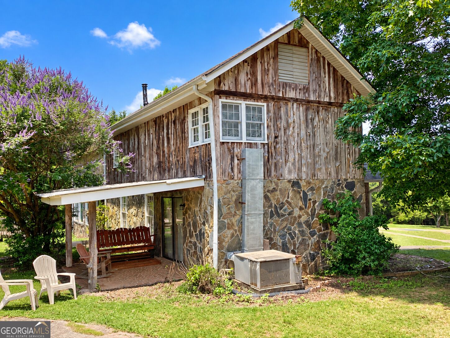 220 Ennis Road Property Photo 9