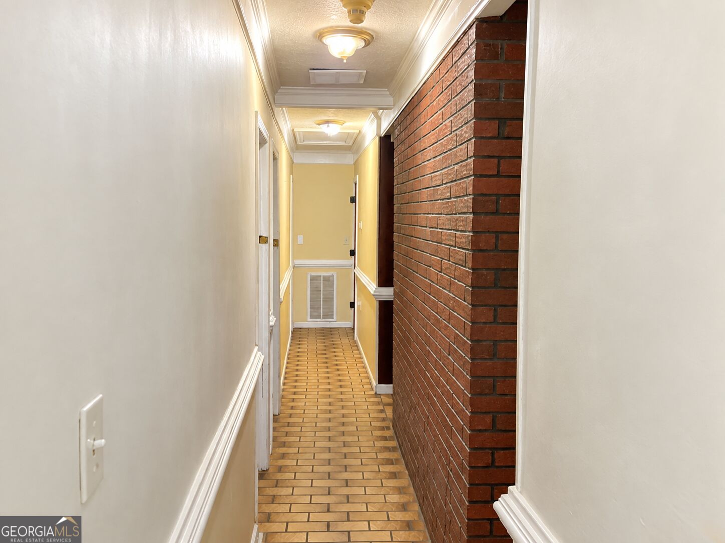 220 Ennis Road Property Photo 32