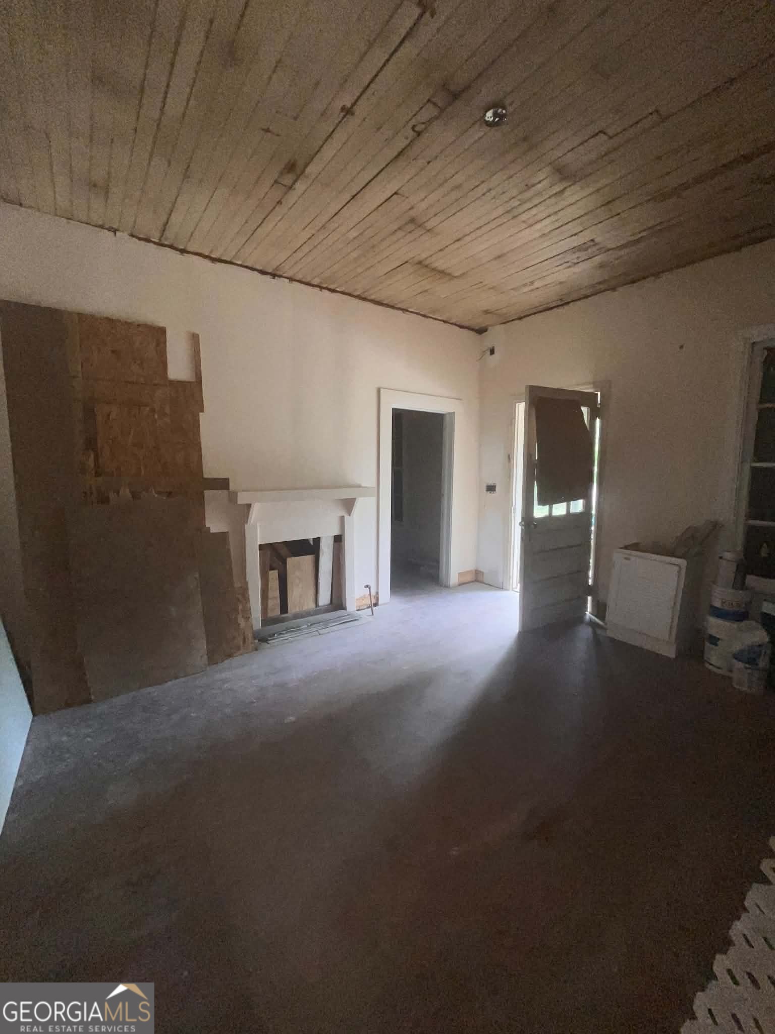 325 Fairview Avenue Property Photo 6