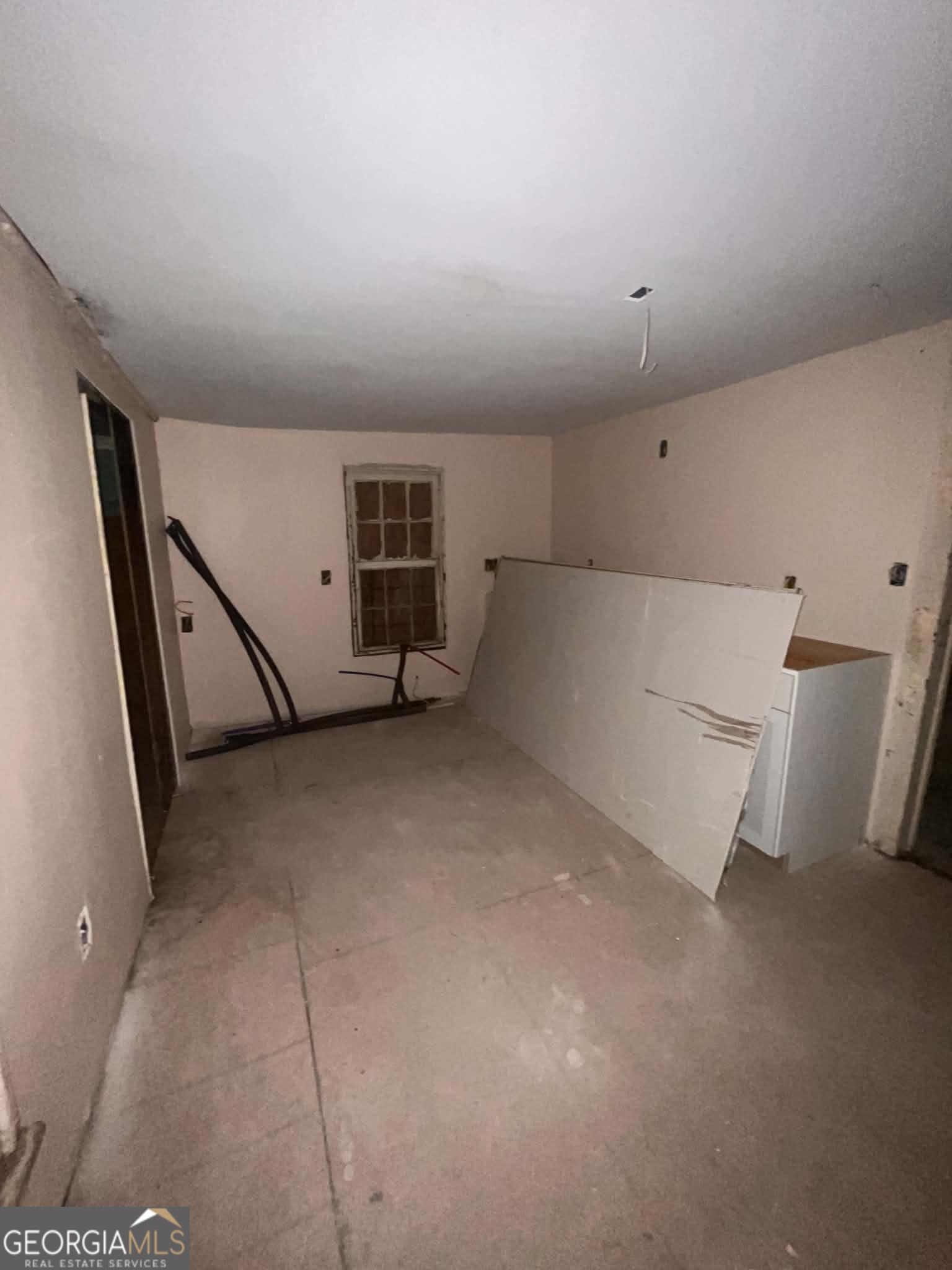 325 Fairview Avenue Property Photo 12