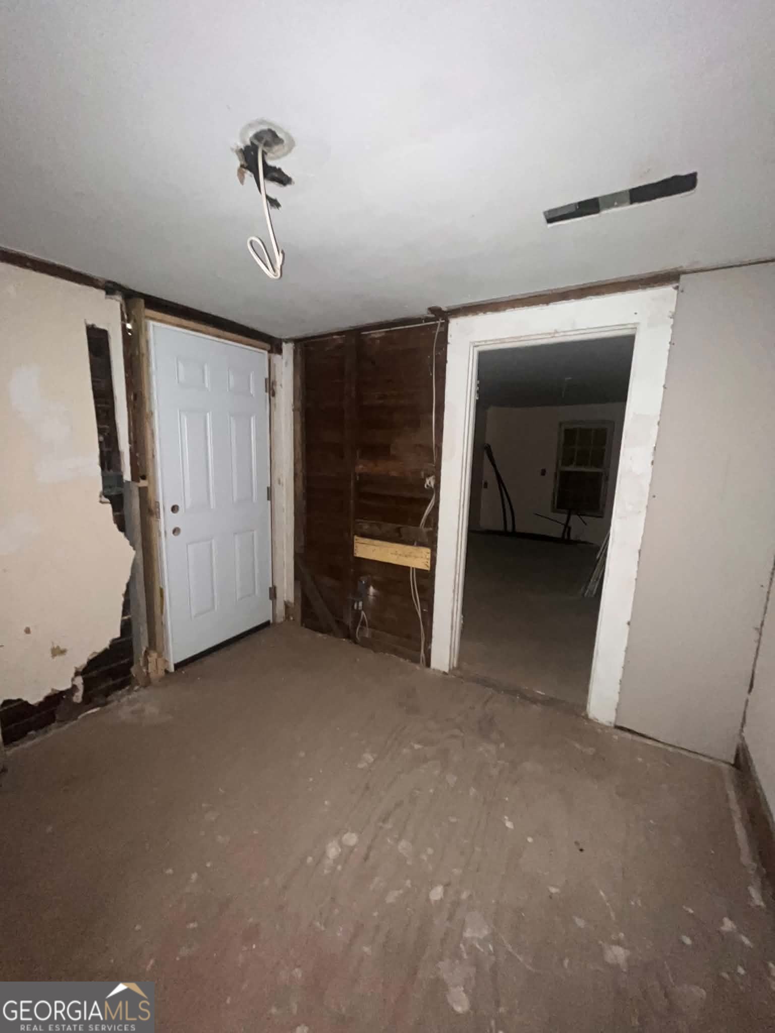 325 Fairview Avenue Property Photo 15