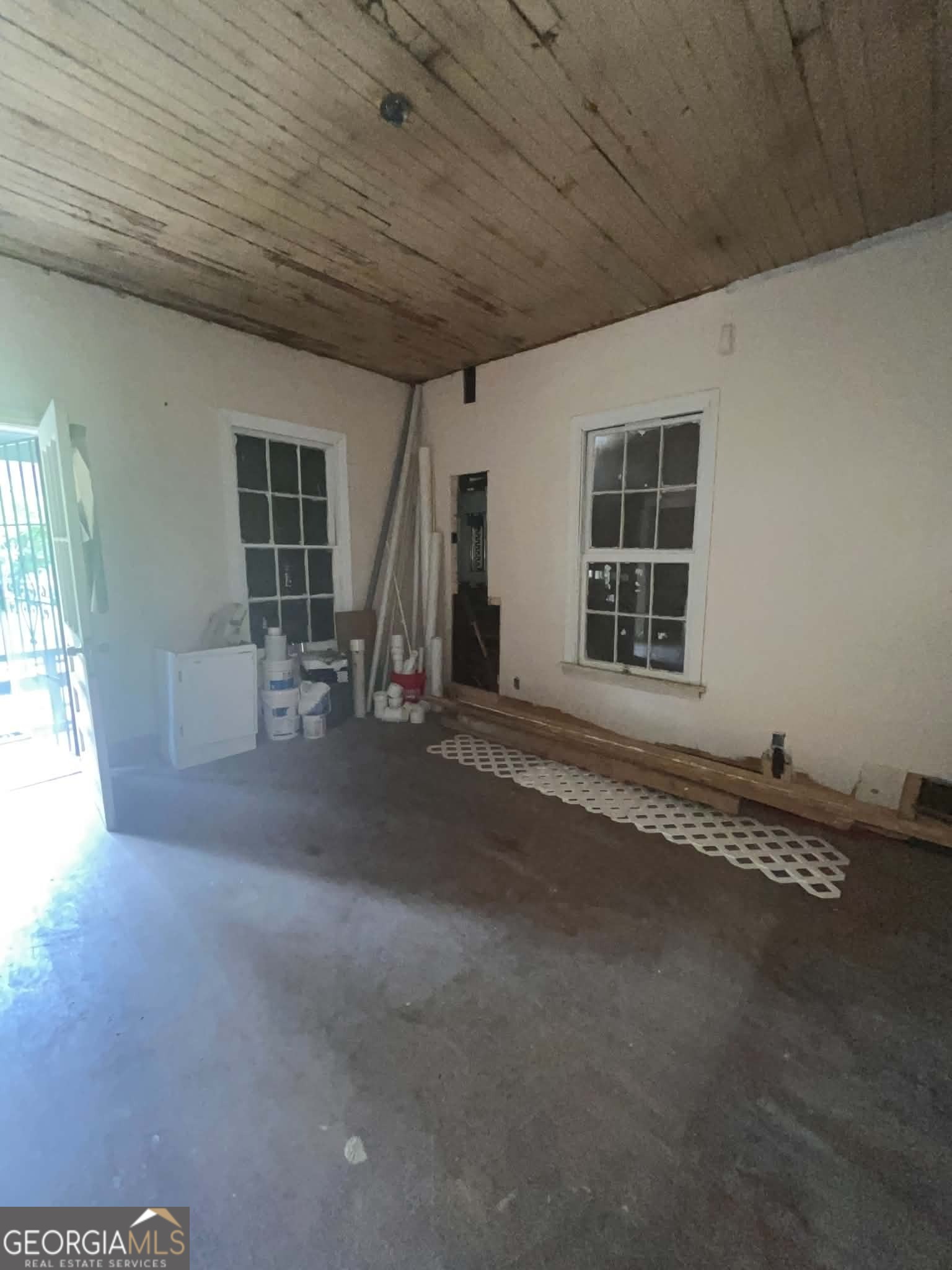325 Fairview Avenue Property Photo 17