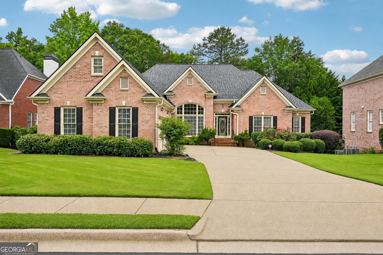 3923 Springtree Lane Property Photo 1