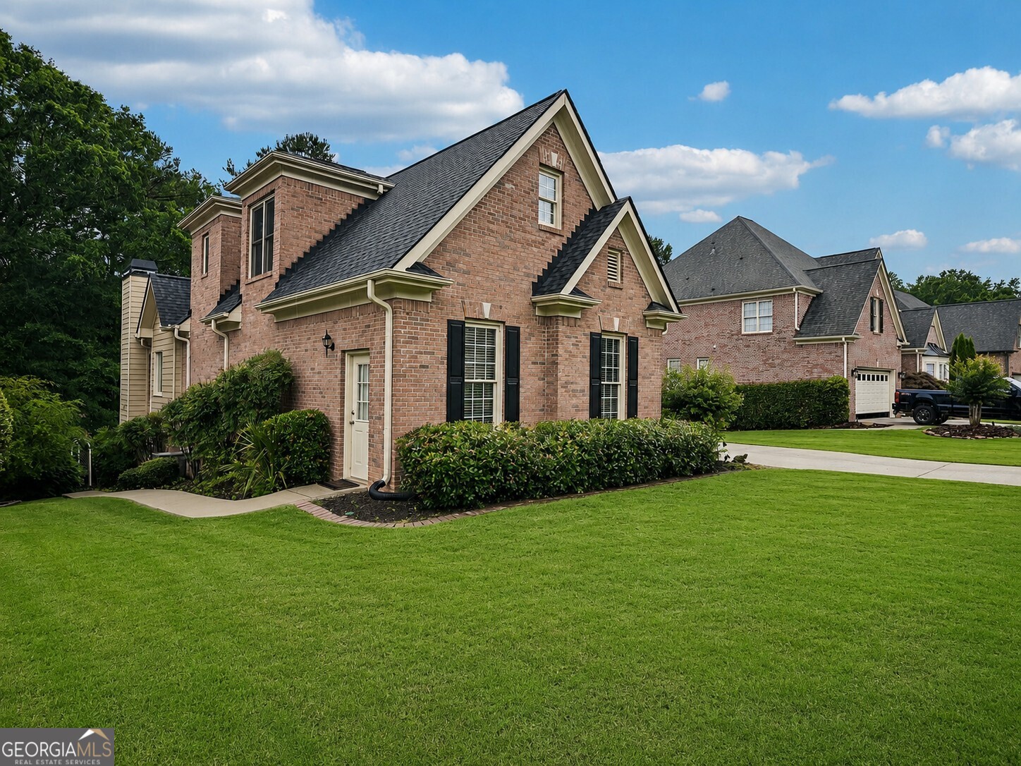 3923 Springtree Lane Property Photo 3