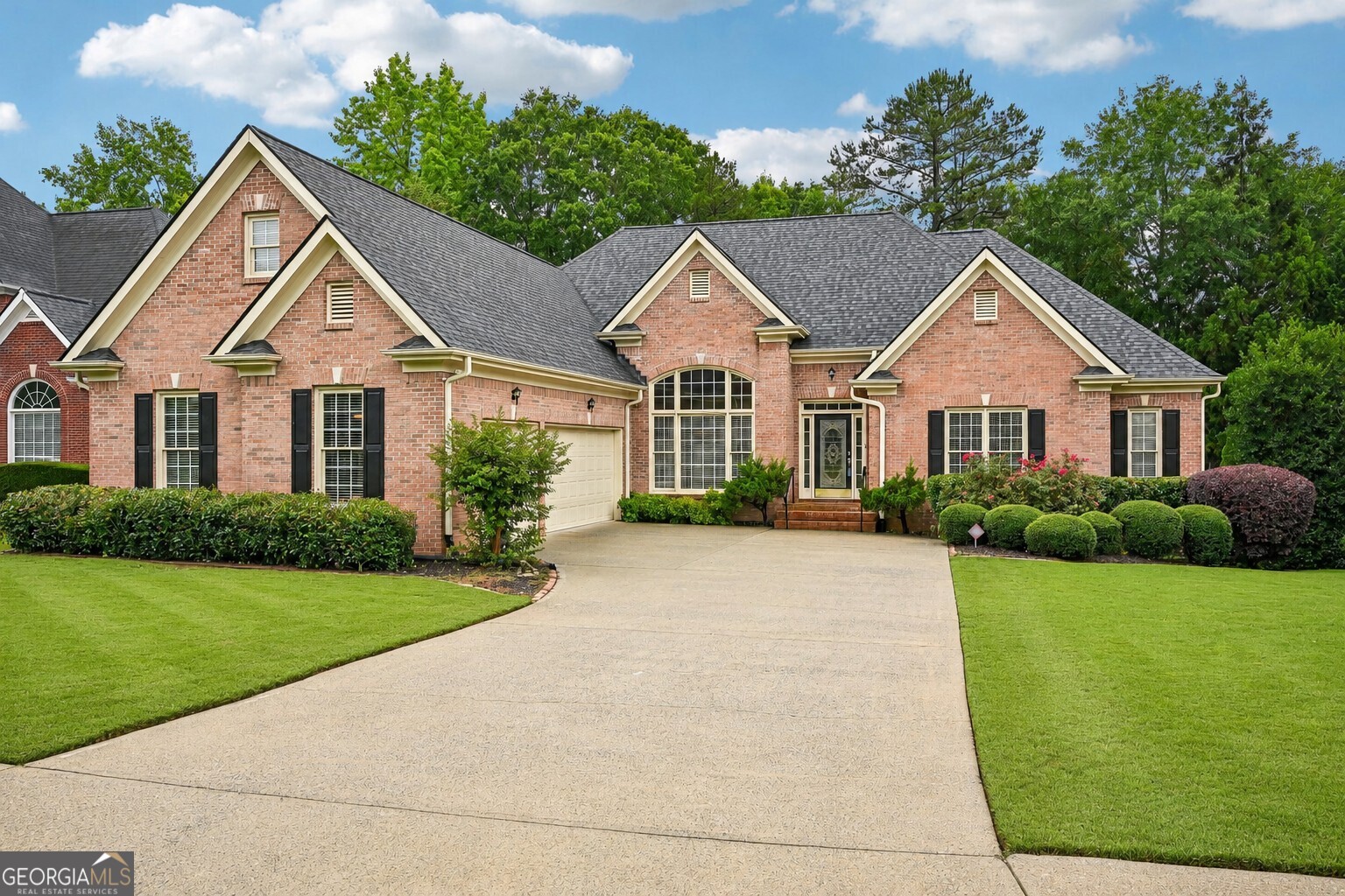 3923 Springtree Lane Property Photo 4
