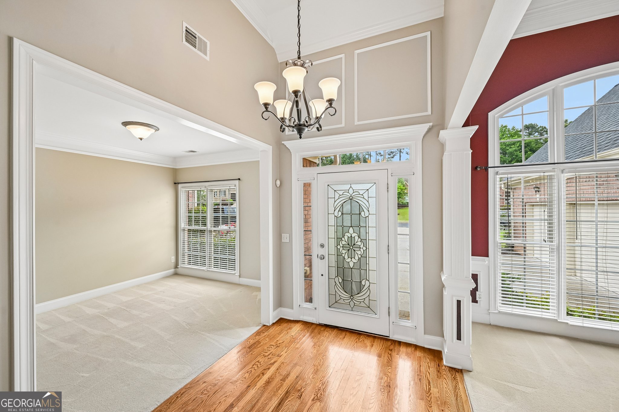 3923 Springtree Lane Property Photo 5