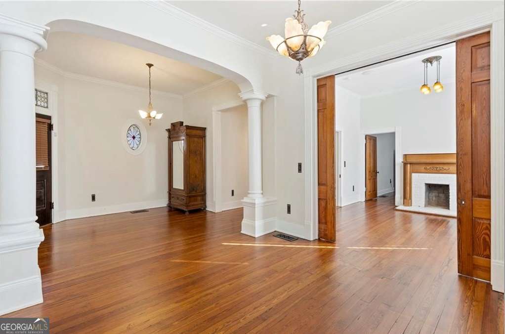 652 Boulevard Se Property Photo 9