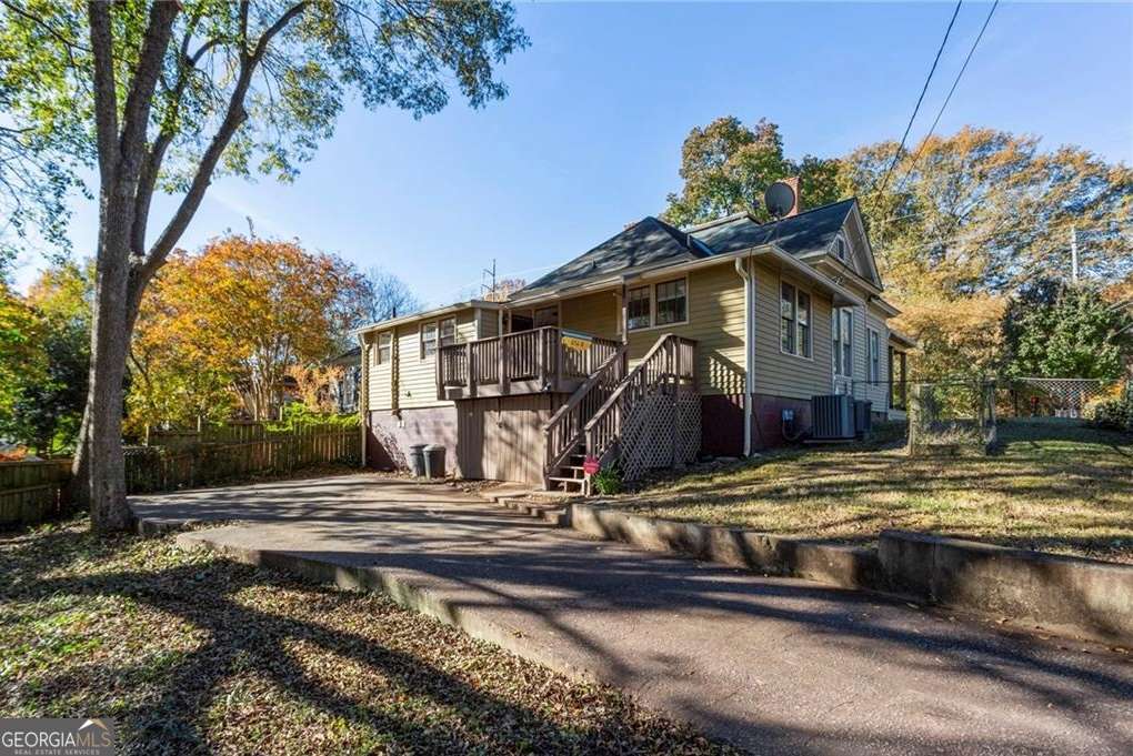 652 Boulevard Se Property Photo 26