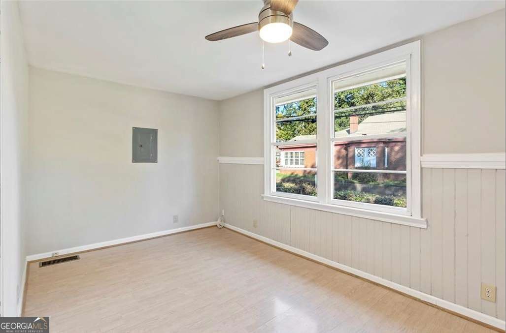 652 Boulevard Se Property Photo 33