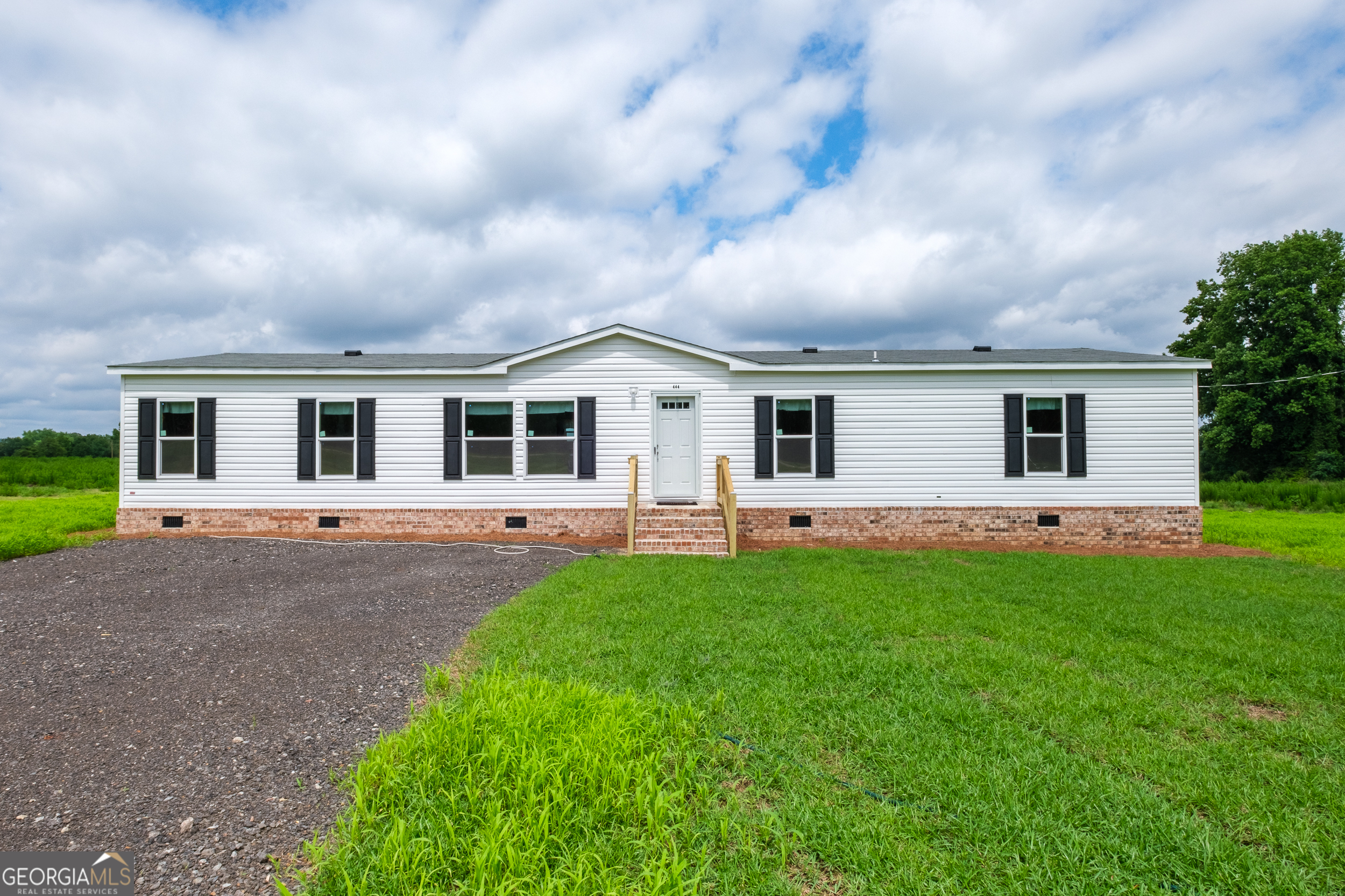 444 Lb Hall Road Property Photo 1