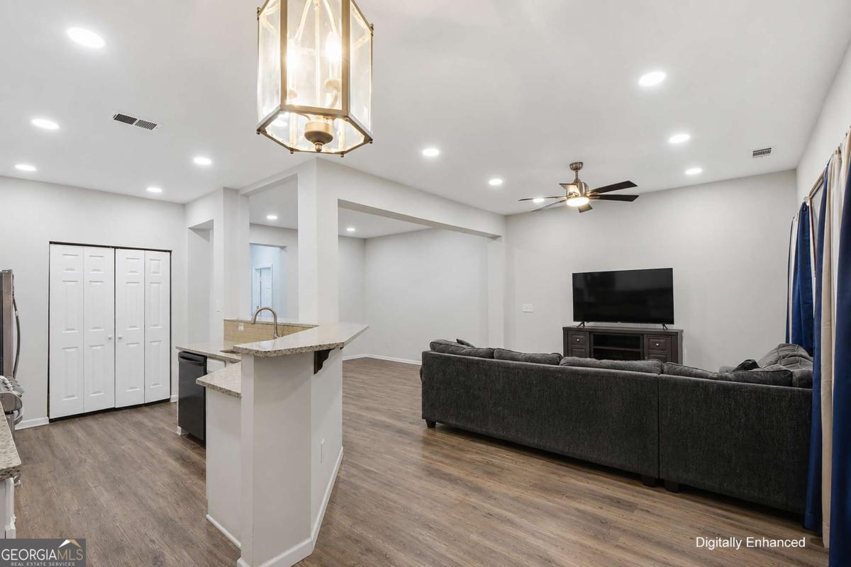2555 Flat Shoals Road # 2008 Property Photo 14