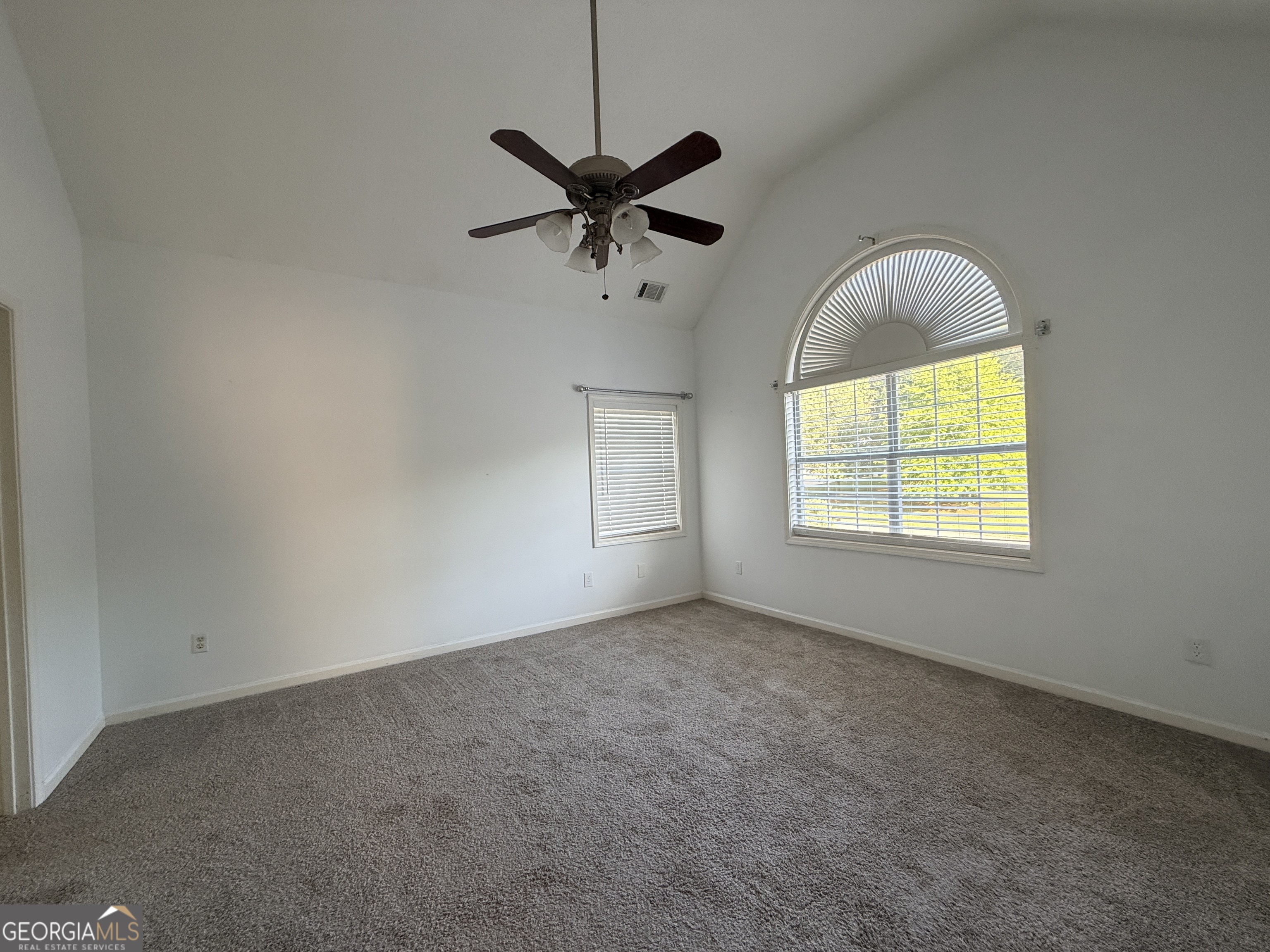 190 The Falls Boulevard Property Photo 11