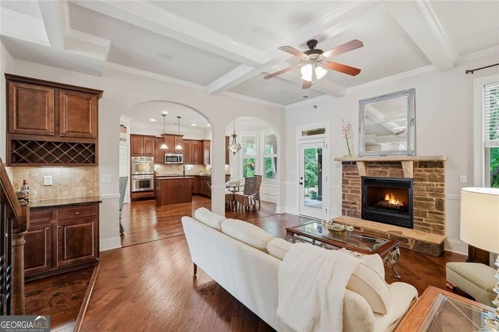 3268 Trinity Mill Circle Property Photo 4