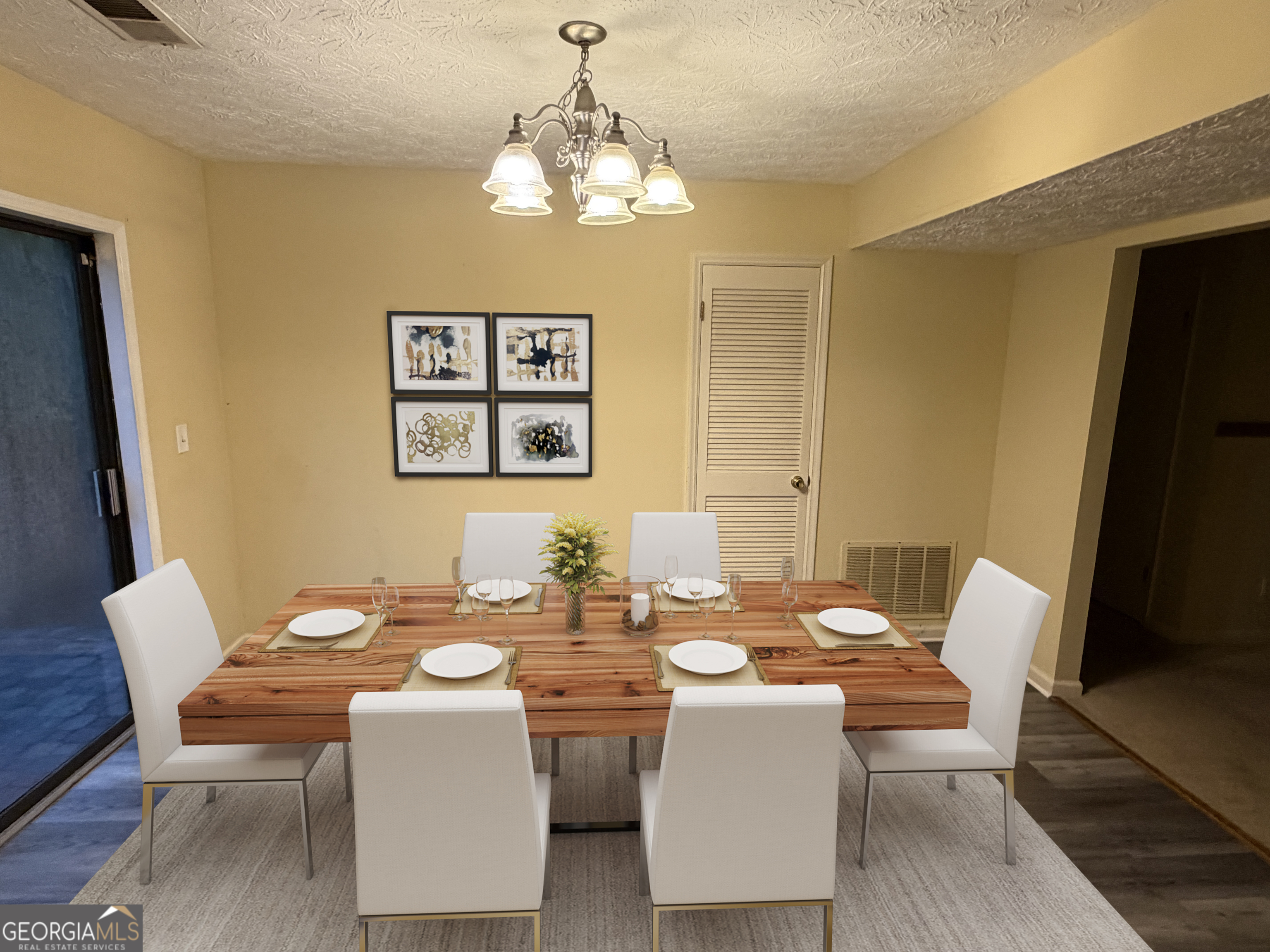 1156 Forest Glen Court Nw Property Photo 4
