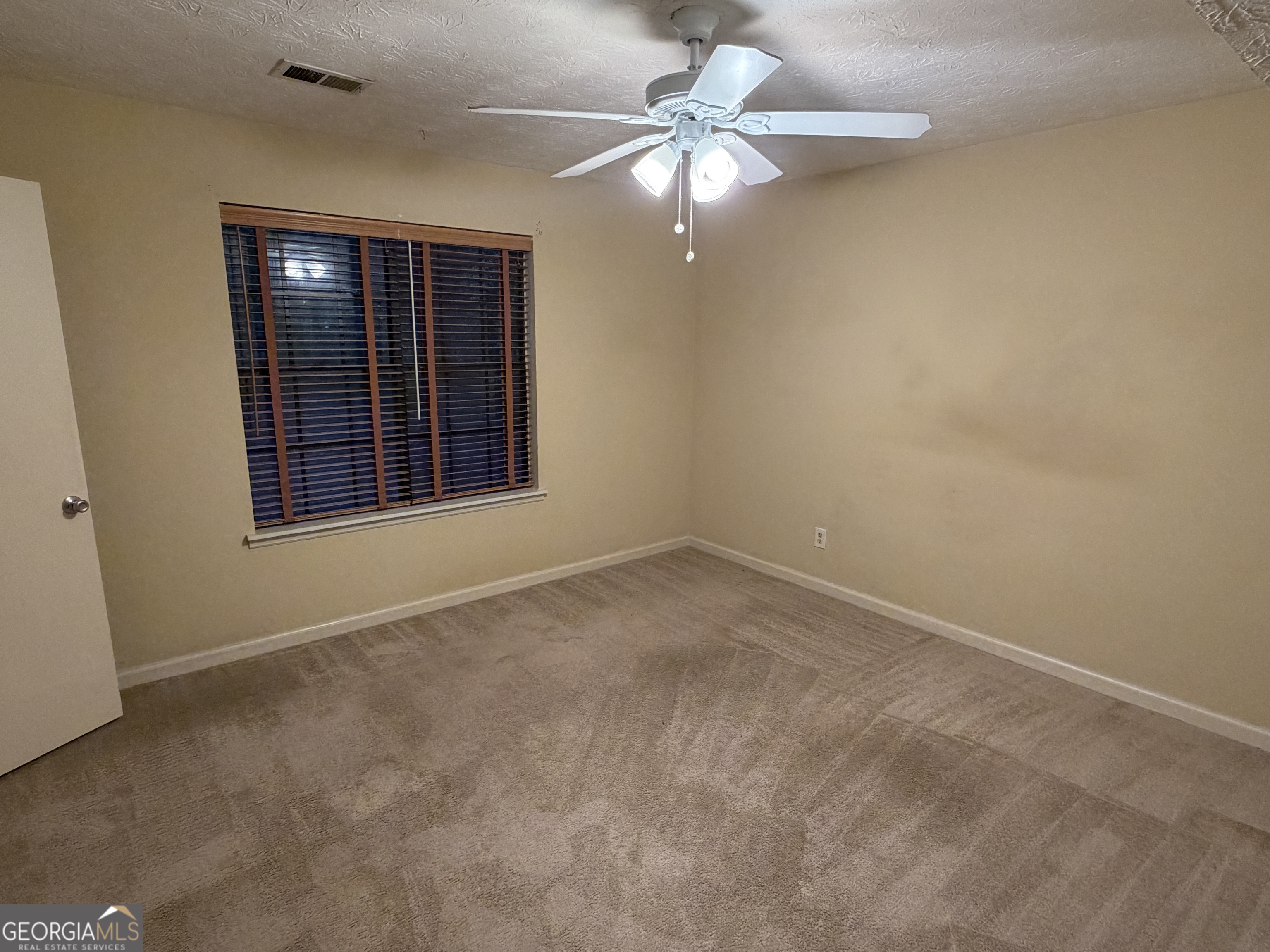 1156 Forest Glen Court Nw Property Photo 7