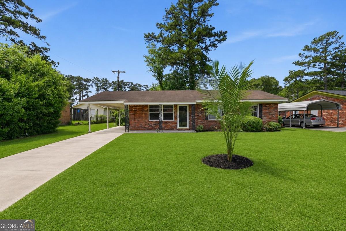4 Lucian Circle Property Photo 1