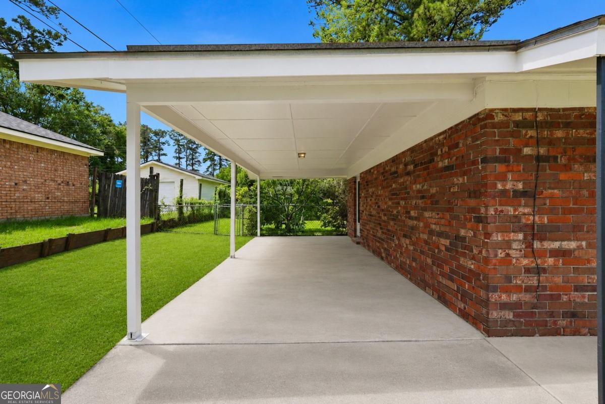 4 Lucian Circle Property Photo 4